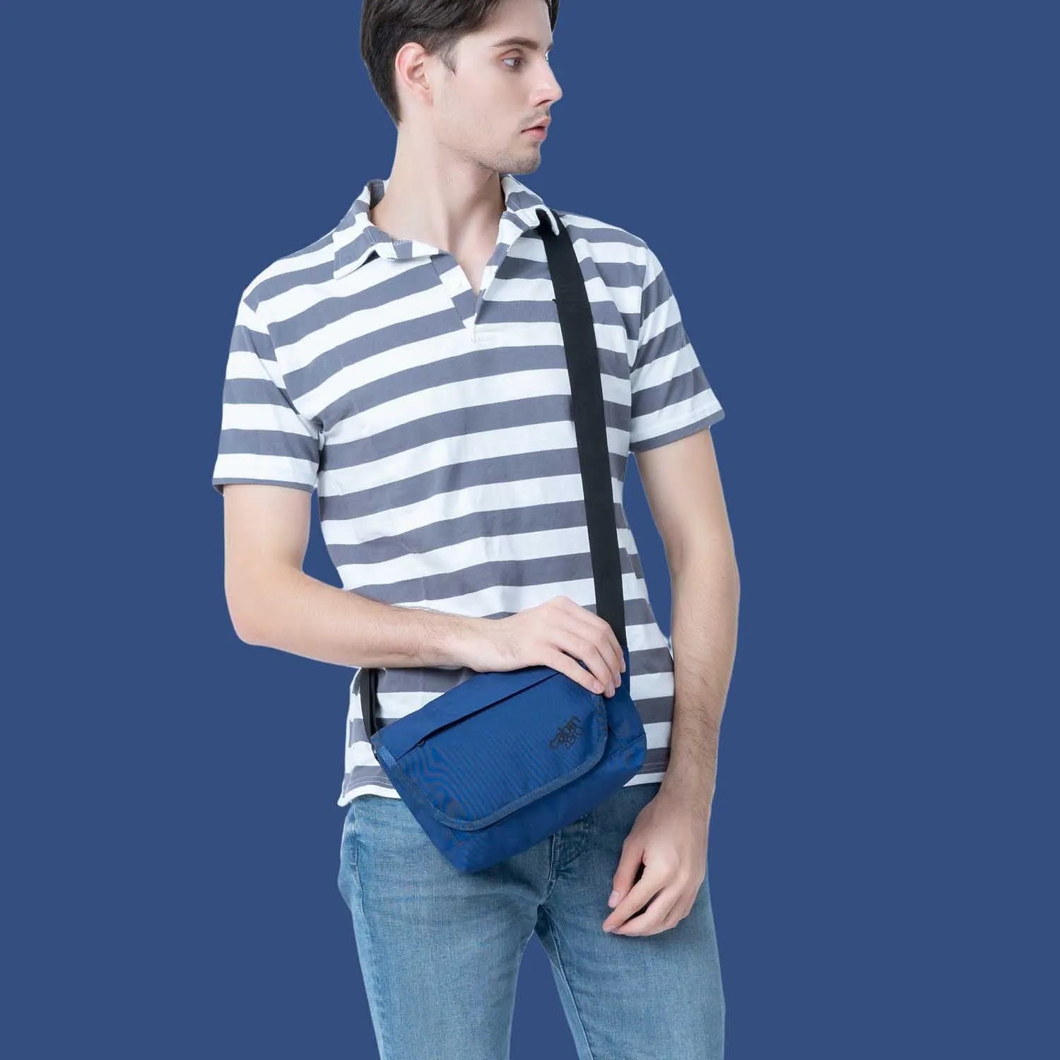 Flapjack 4L Navy sold by Cabin Zero product image thumbnail 3
