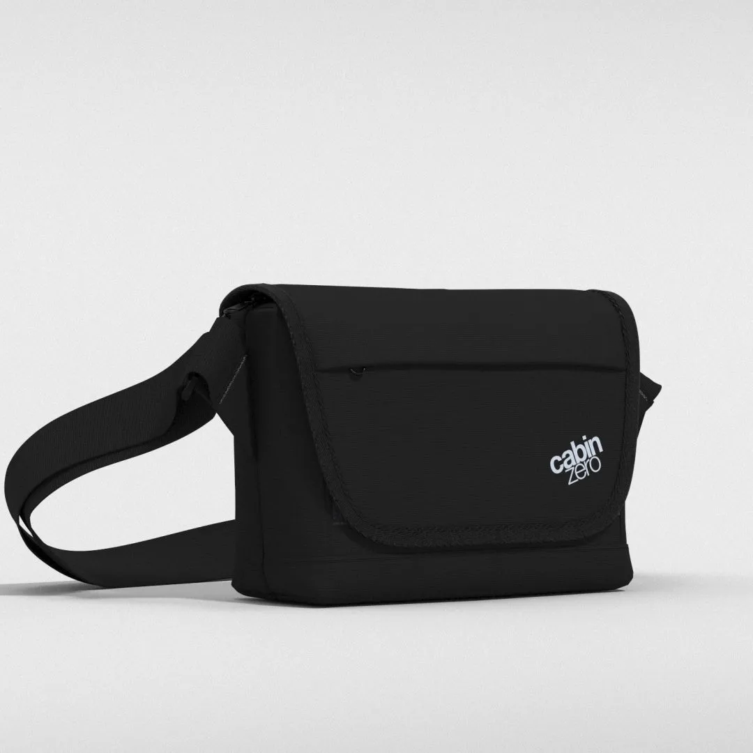Flapjack 4L Absolute Black sold by Cabin Zero product image thumbnail 5