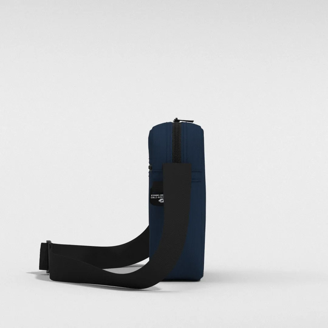 Sidekick 3L Navy sold by Cabin Zero product image thumbnail 5