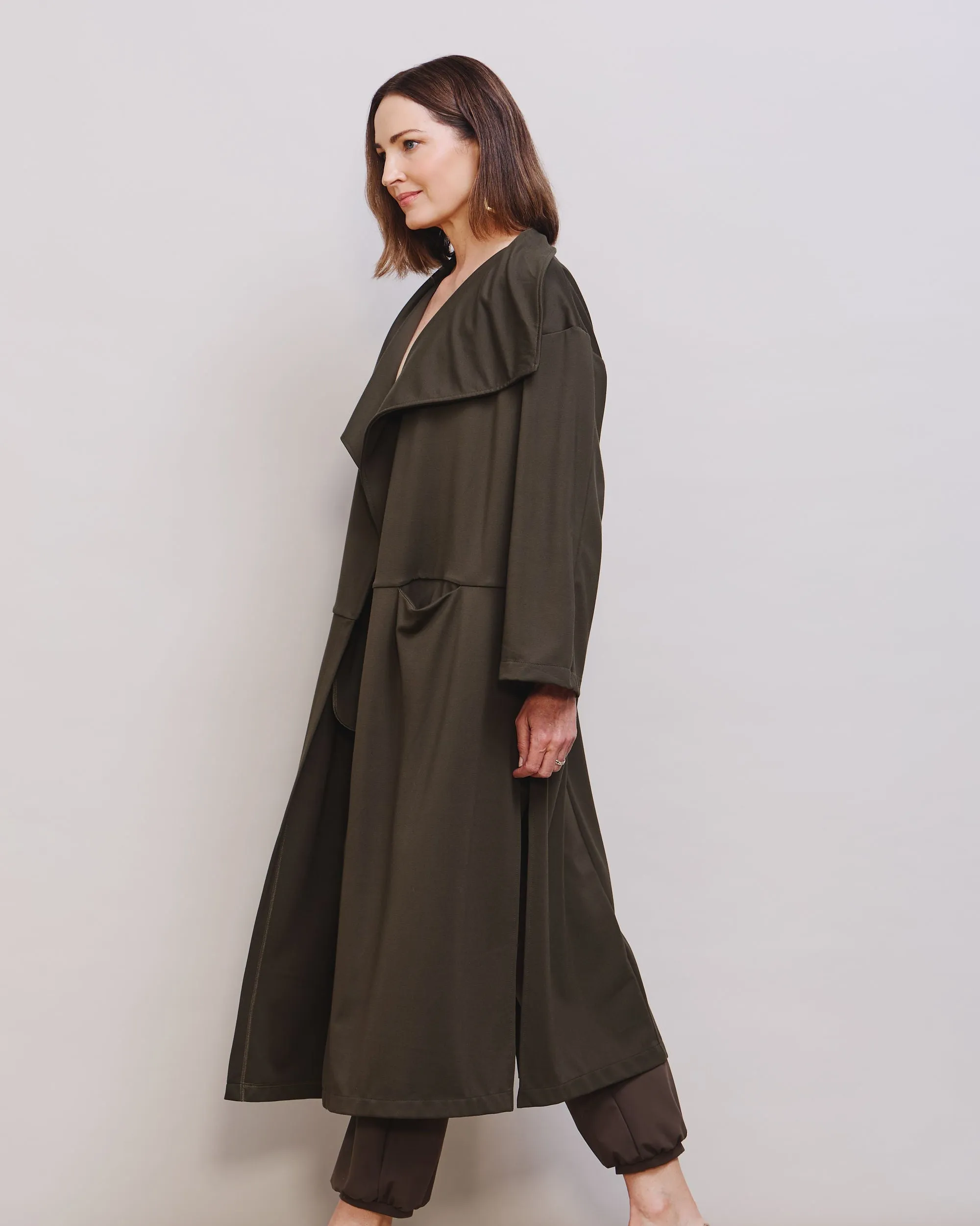 Weightless Trench sold by The Kno