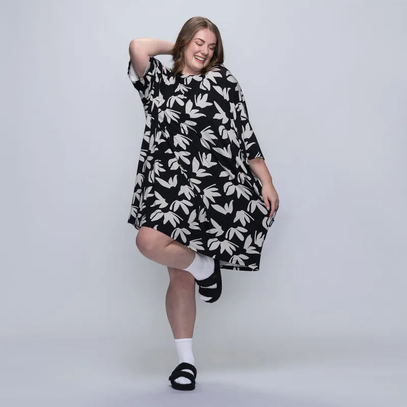 Black Floral sold by The Oodie