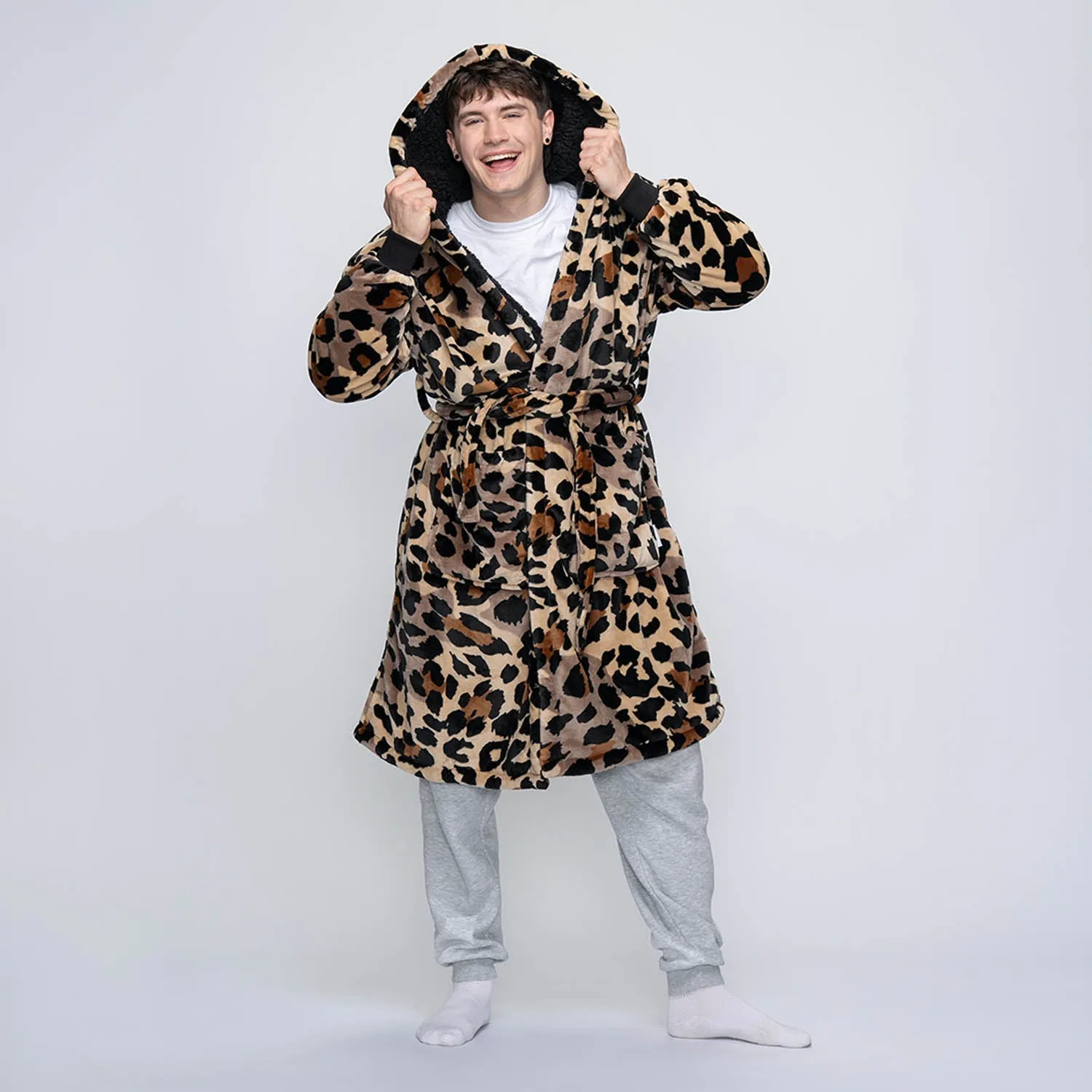 Leopard sold by The Oodie product image thumbnail 3