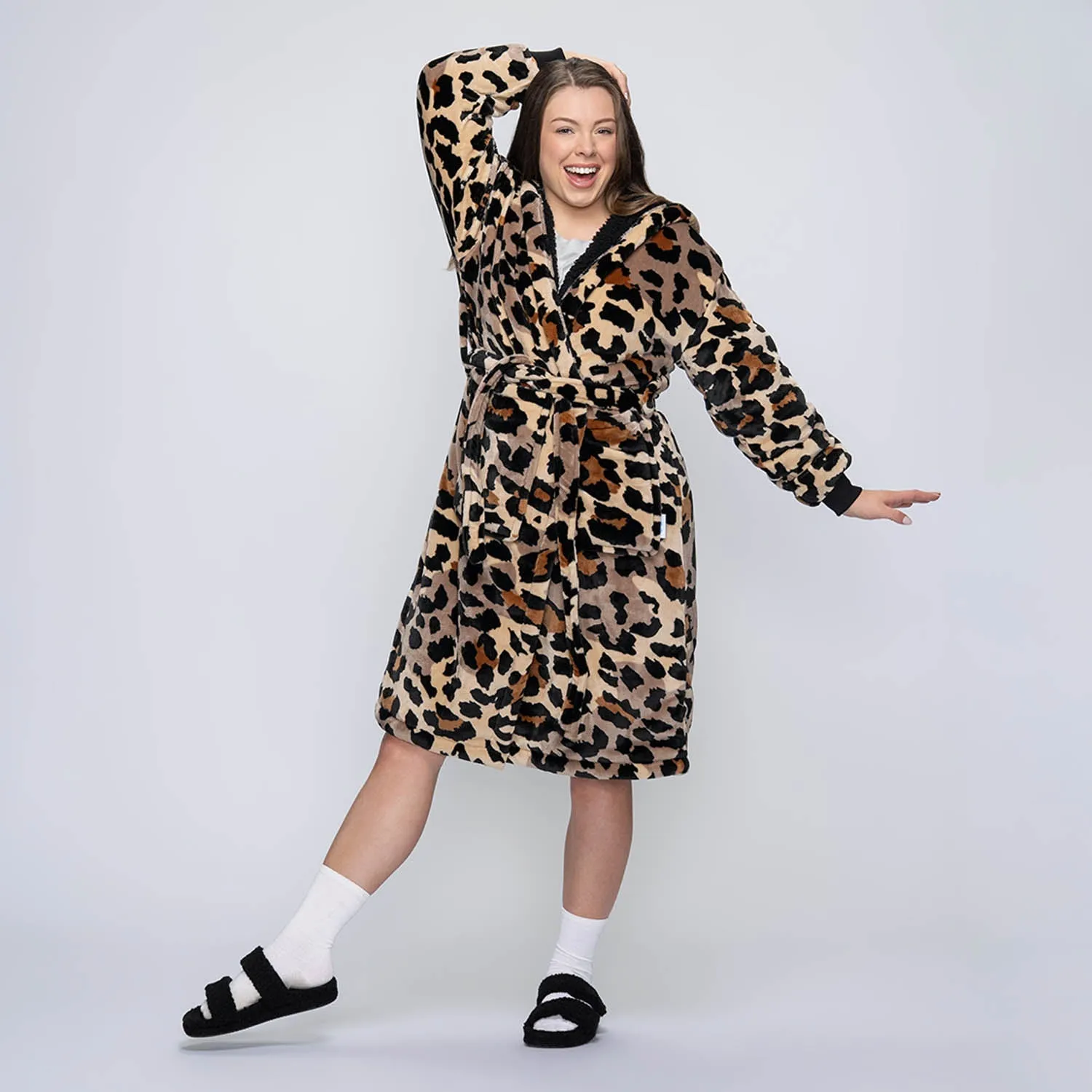 Leopard sold by The Oodie product image thumbnail 2
