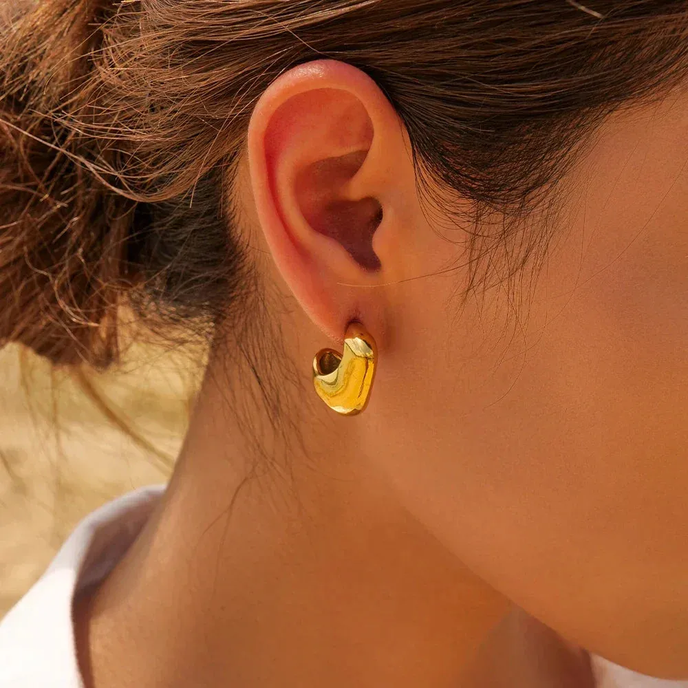 Lush sold by Pusca product image thumbnail 4