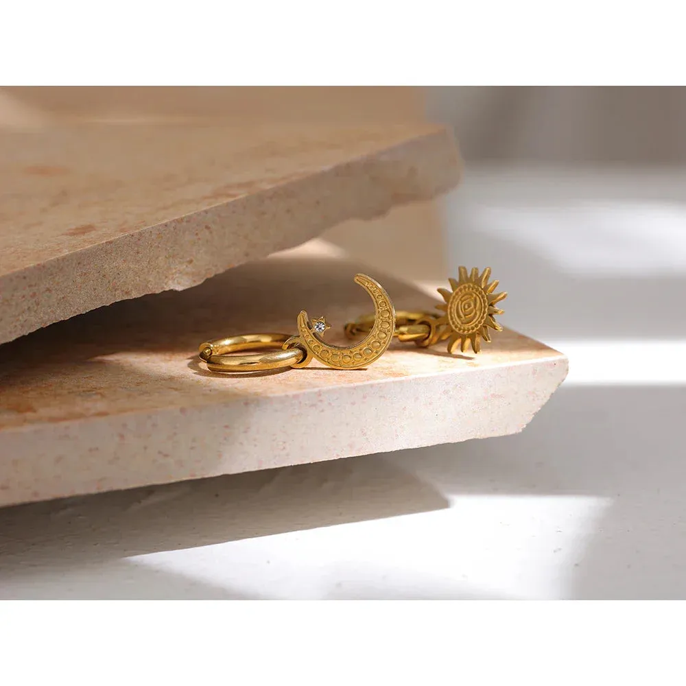 Star Moon Earrings sold by Pusca product image thumbnail 3