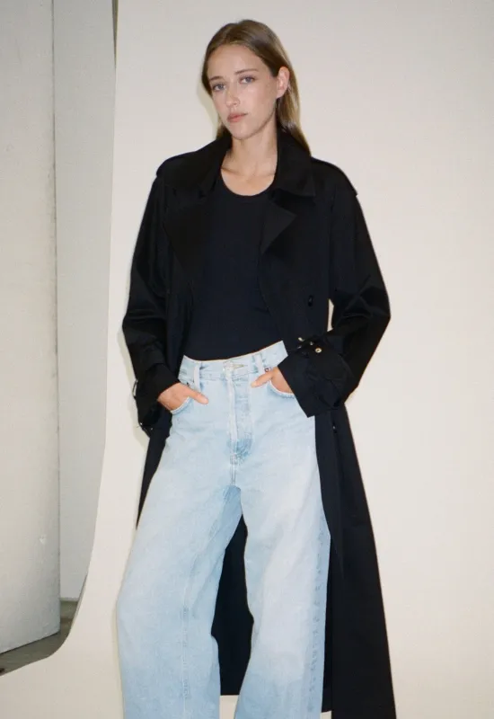 Leo Trench made by Avenue The Label