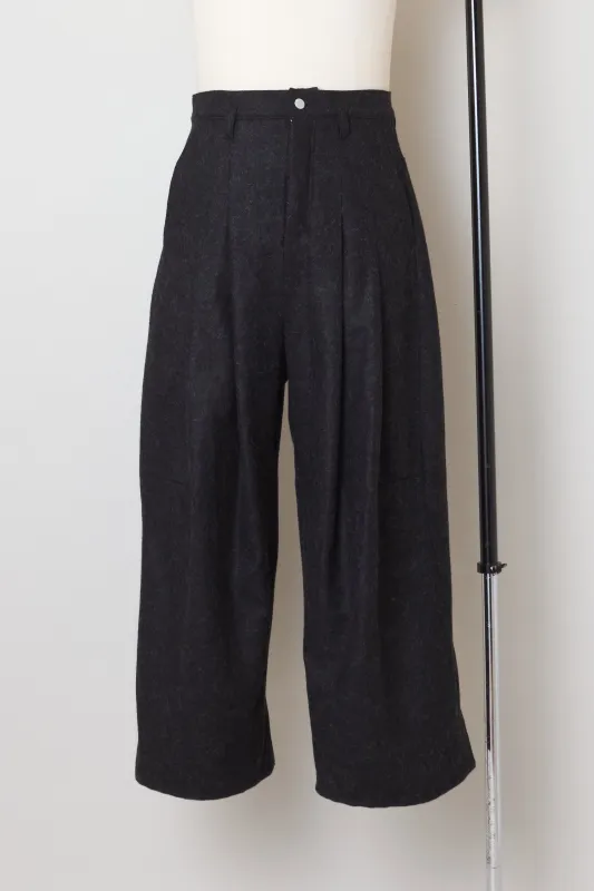 Hi, BAGGY sold by Shinyakozuka