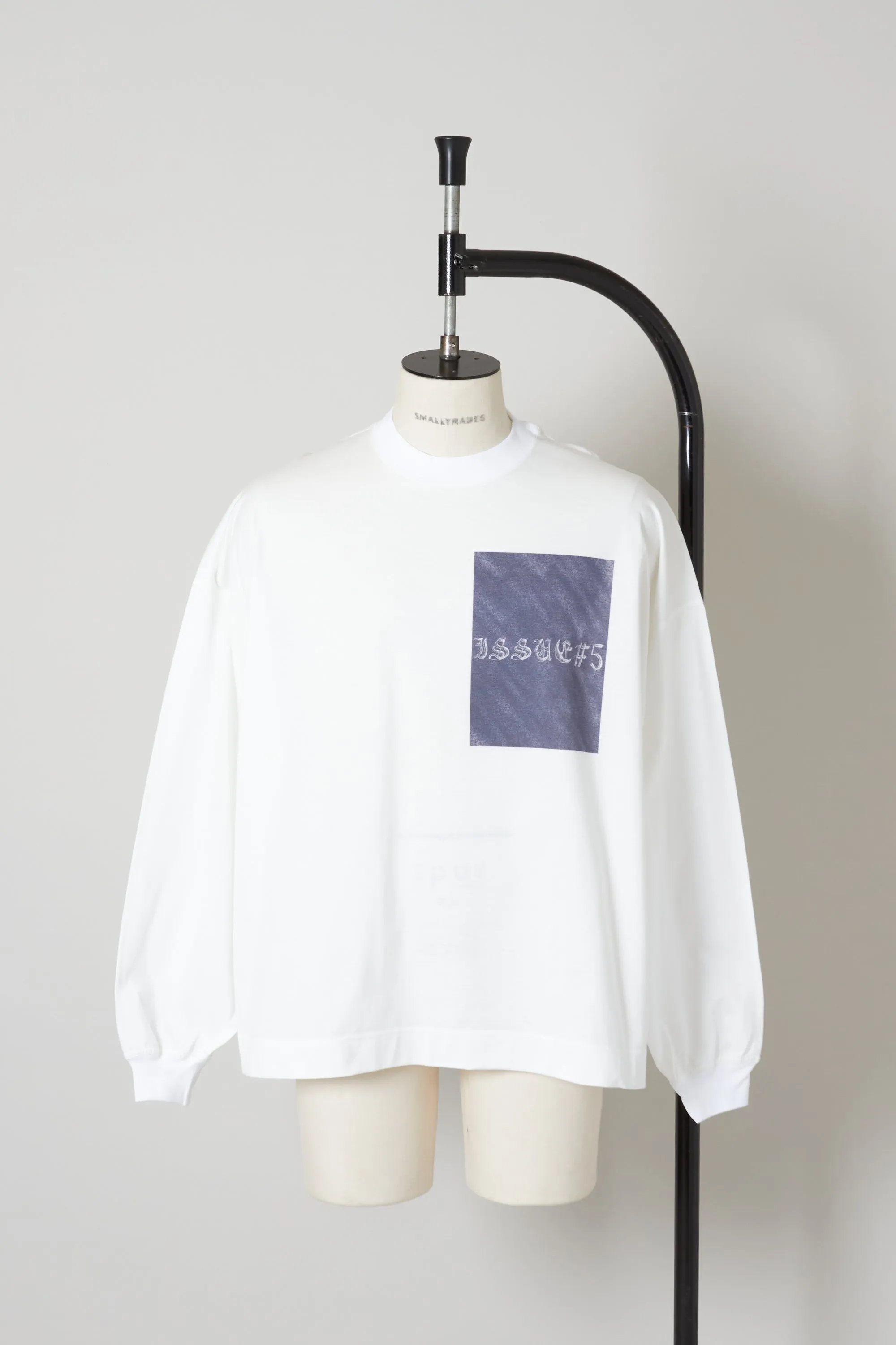 ISSUE #5 sold by Shinyakozuka