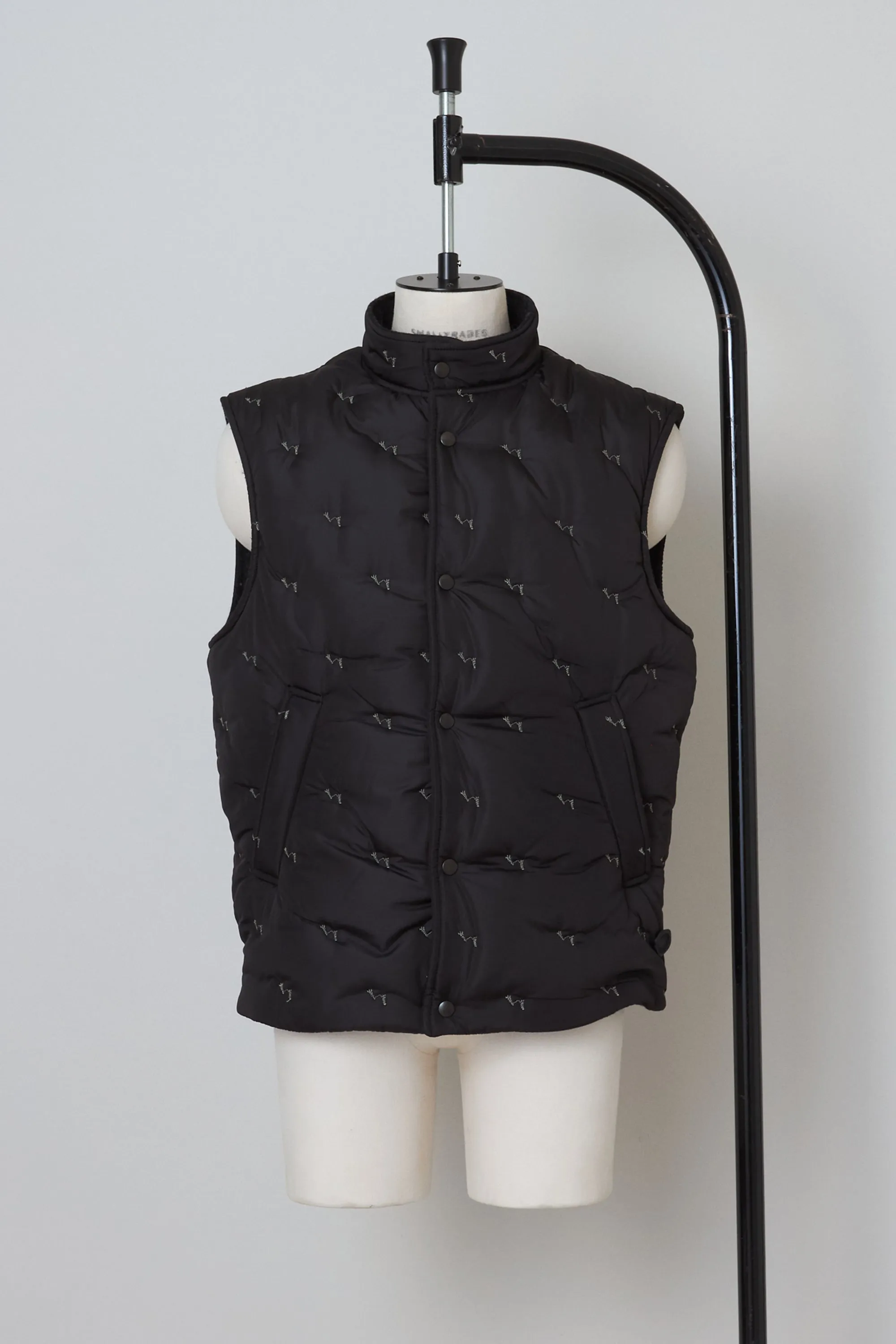 MOUNTAINEER GILET sold by Shinyakozuka