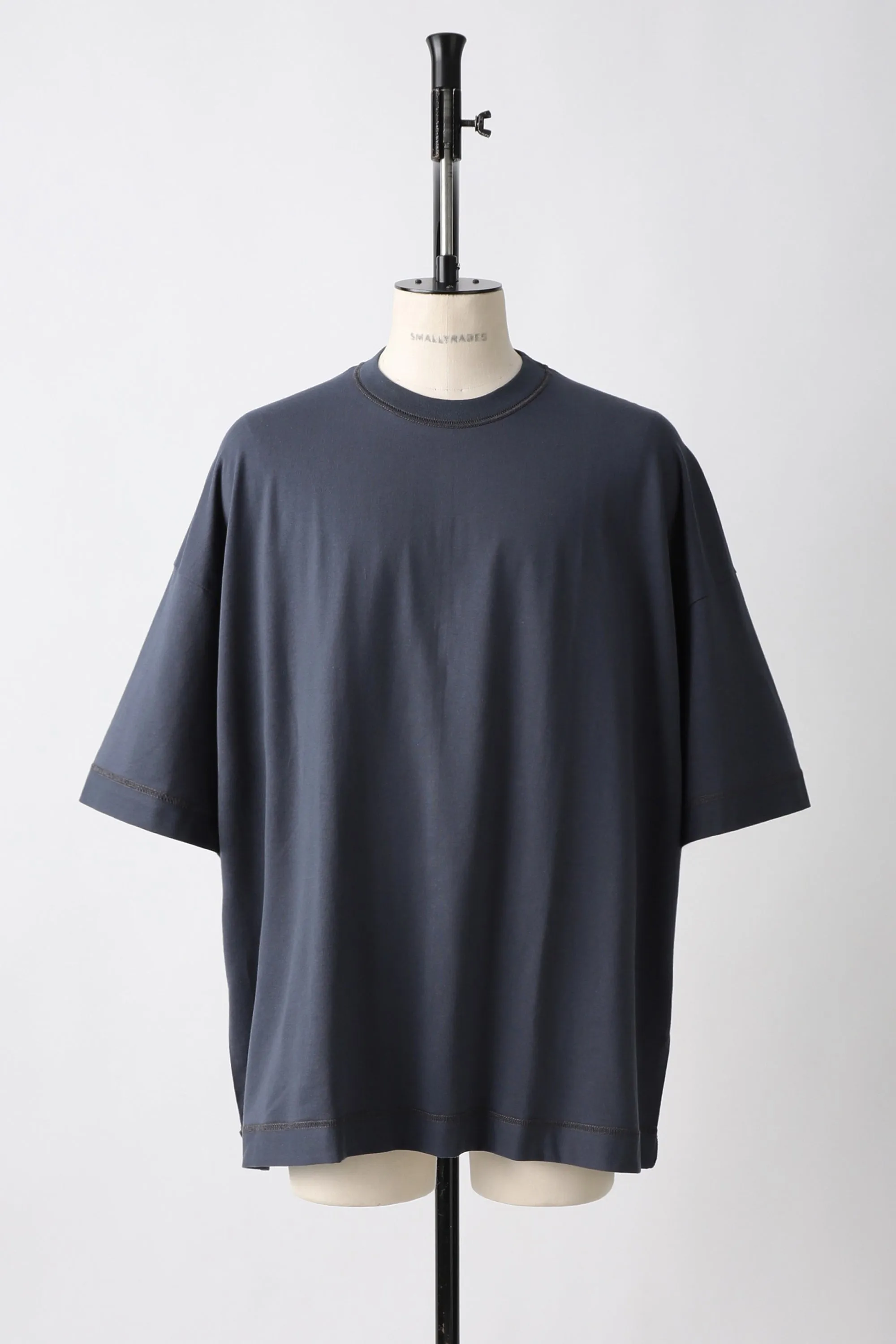 MASSIVE TEE sold by Shinyakozuka