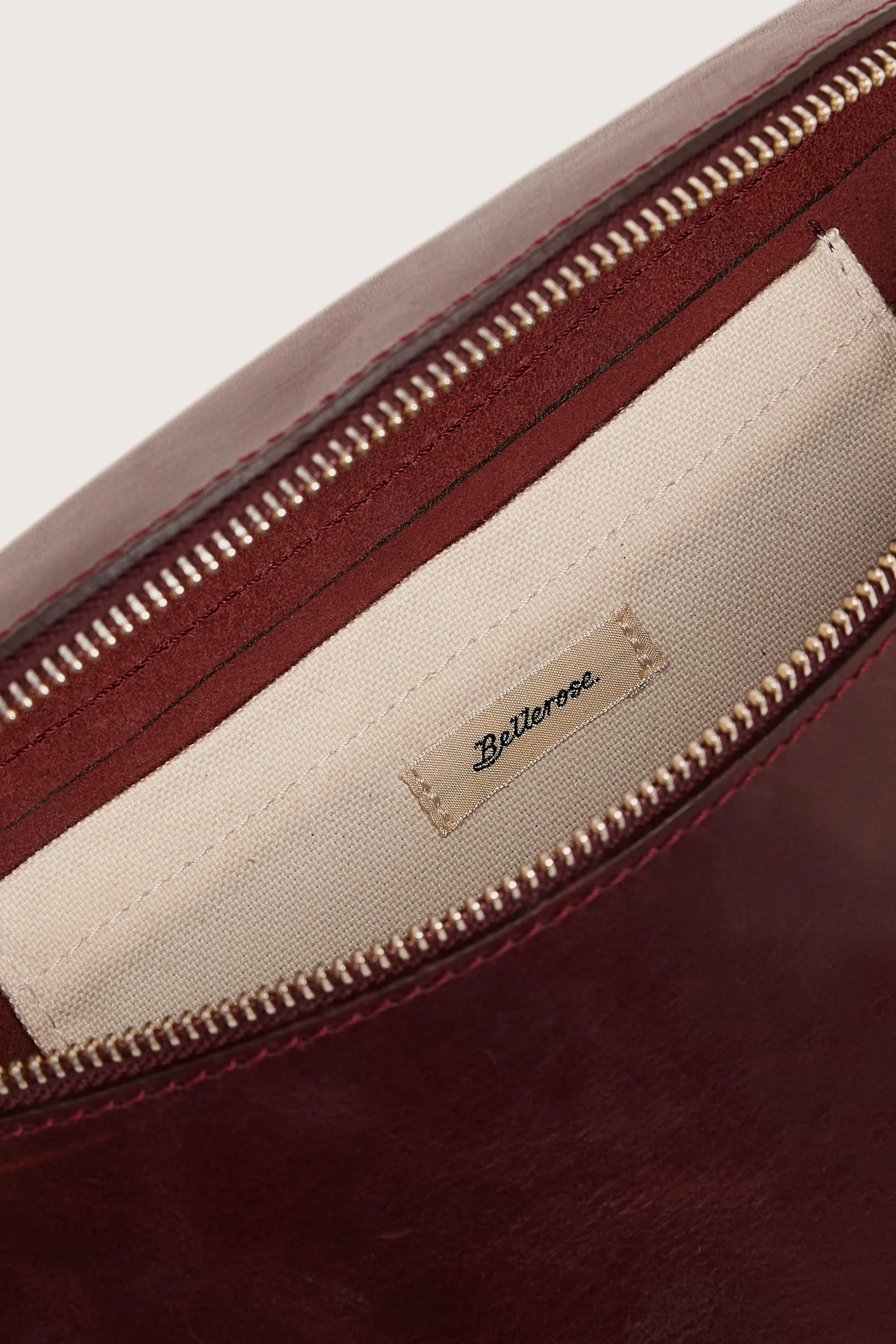 Rosie sling bag (252 / W / BORDEAUX) sold by Bellrose product image thumbnail 5