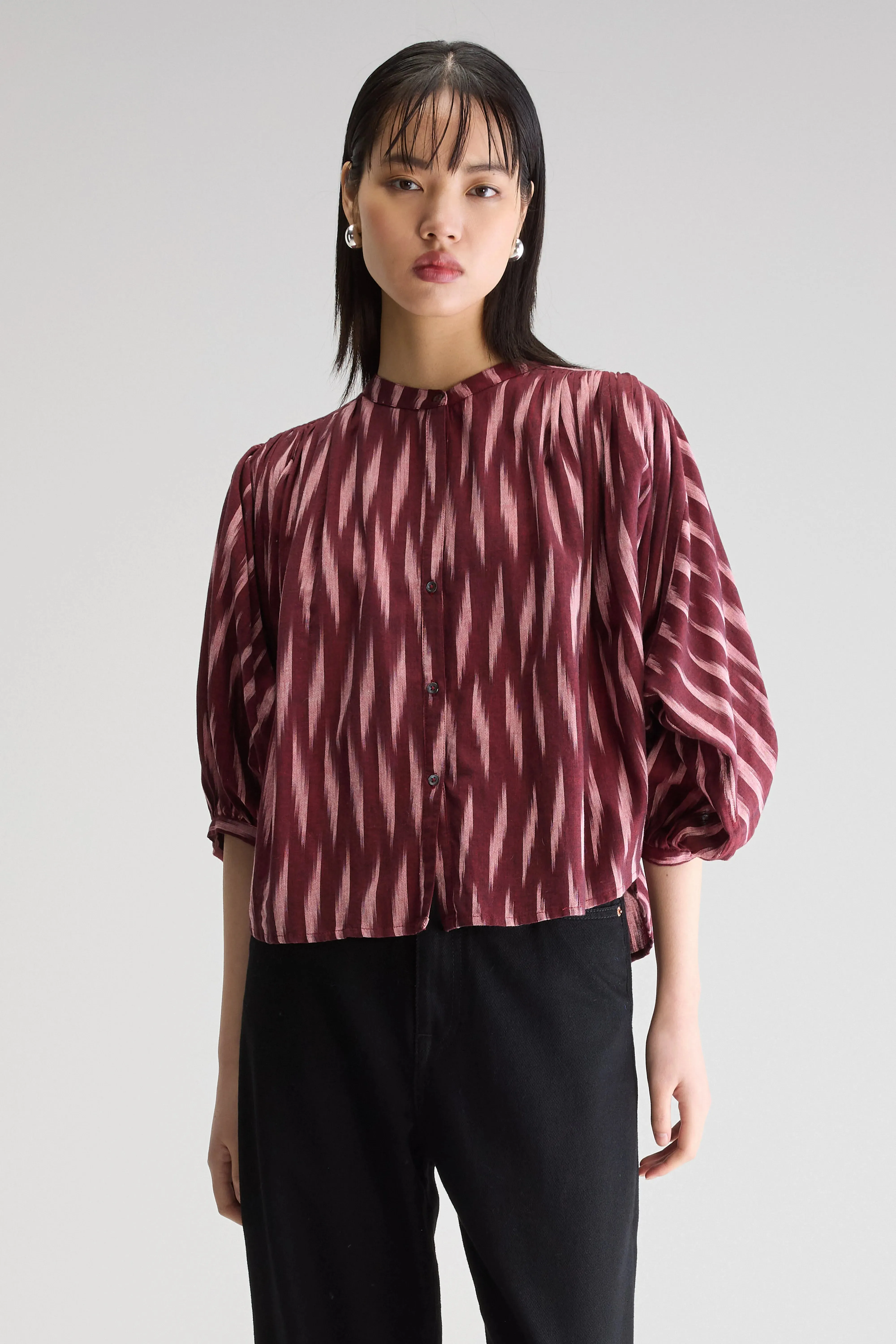 Ink cropped blouse (251 / W / COMBO A) sold by Bellrose product image thumbnail 2