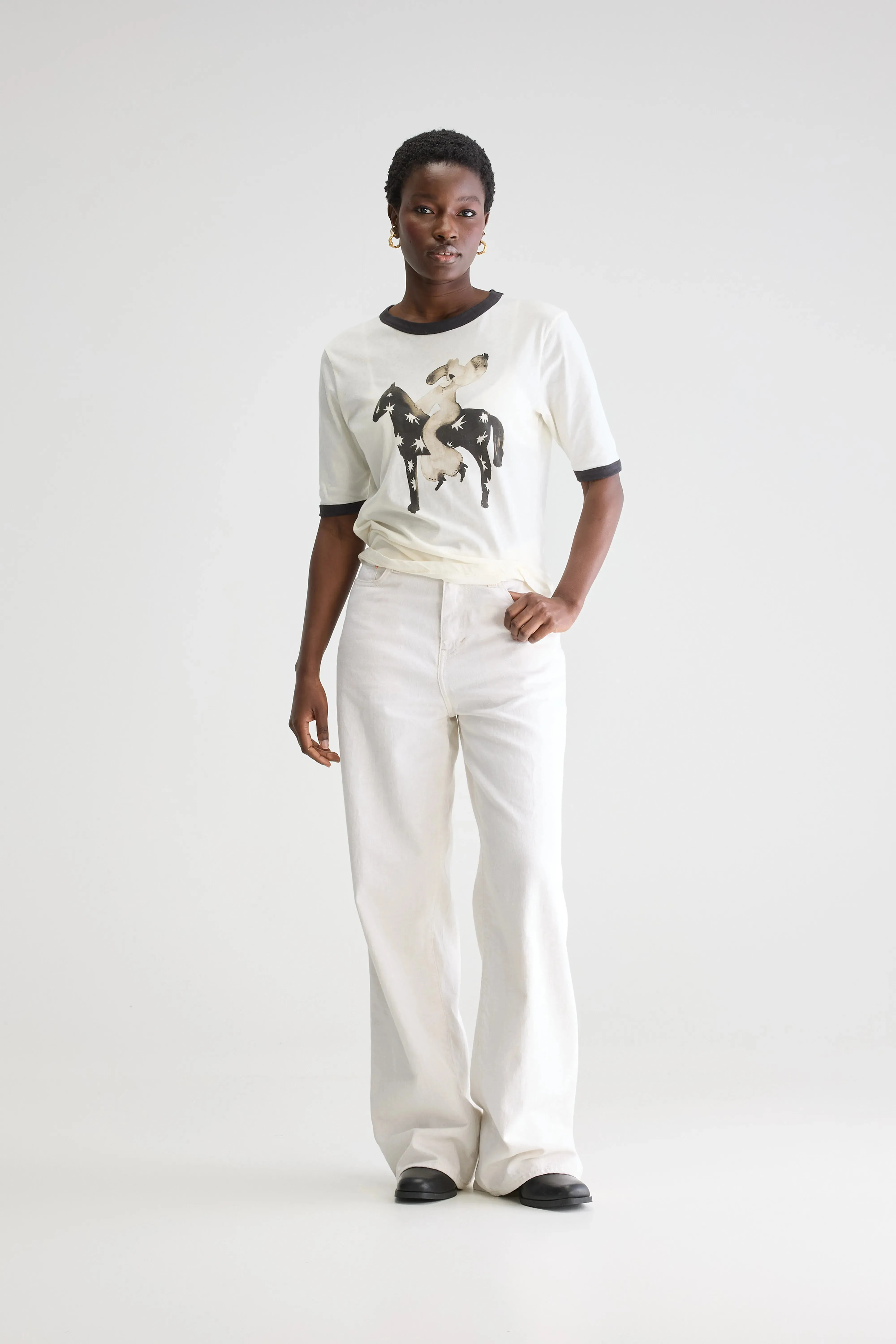 Cosmos slim t-shirt (251 / W / ECRU) sold by Bellrose product image thumbnail 3