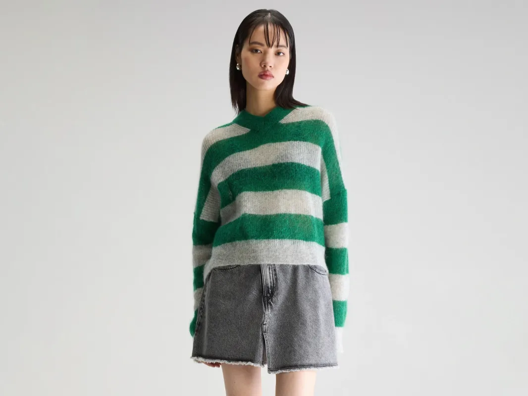 Arcy v-neck sweater (251 / W / STRIPE A) made by Bellerose