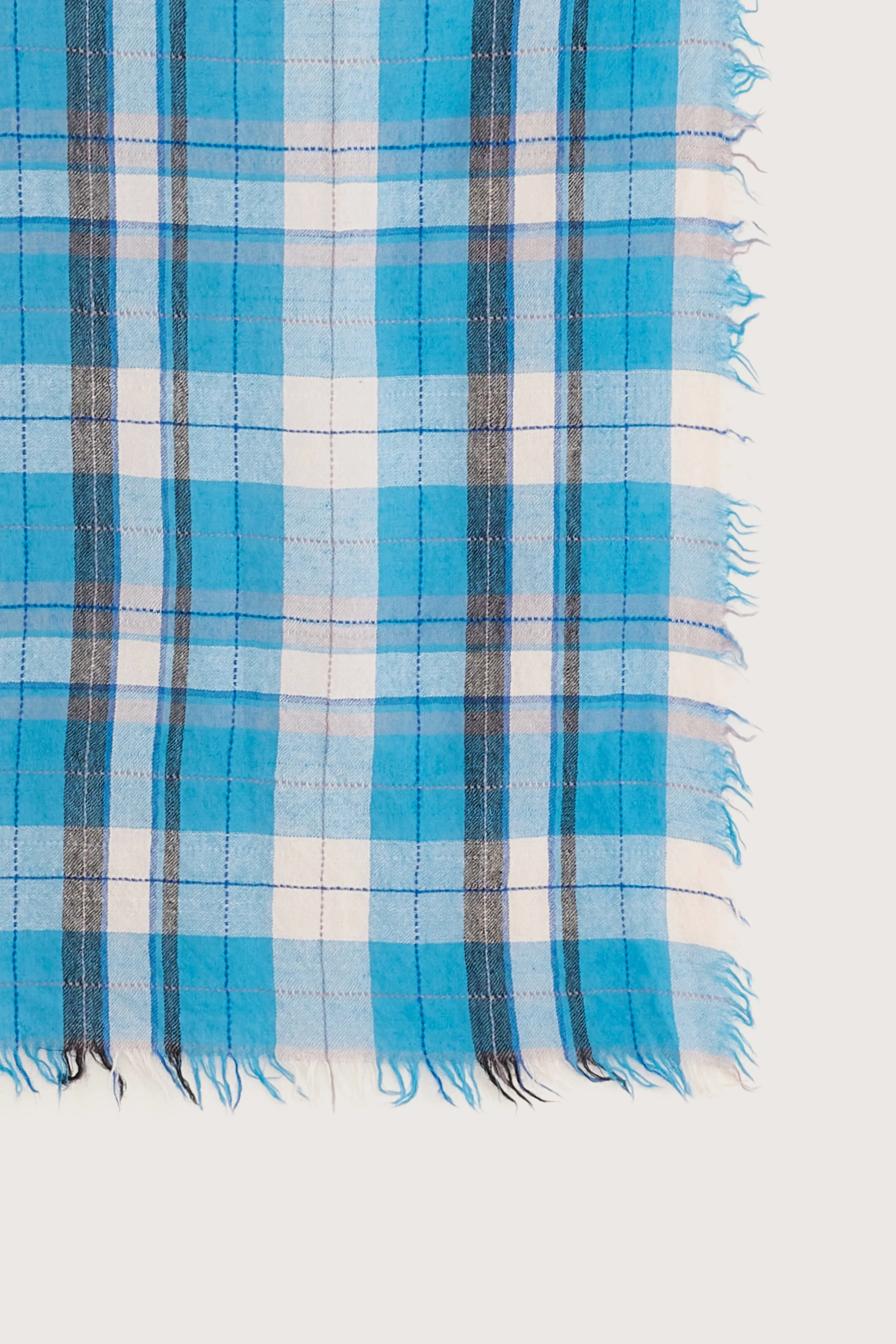 Soli wooven scarf (251 / W / CHECK A) sold by Bellrose product image thumbnail 5