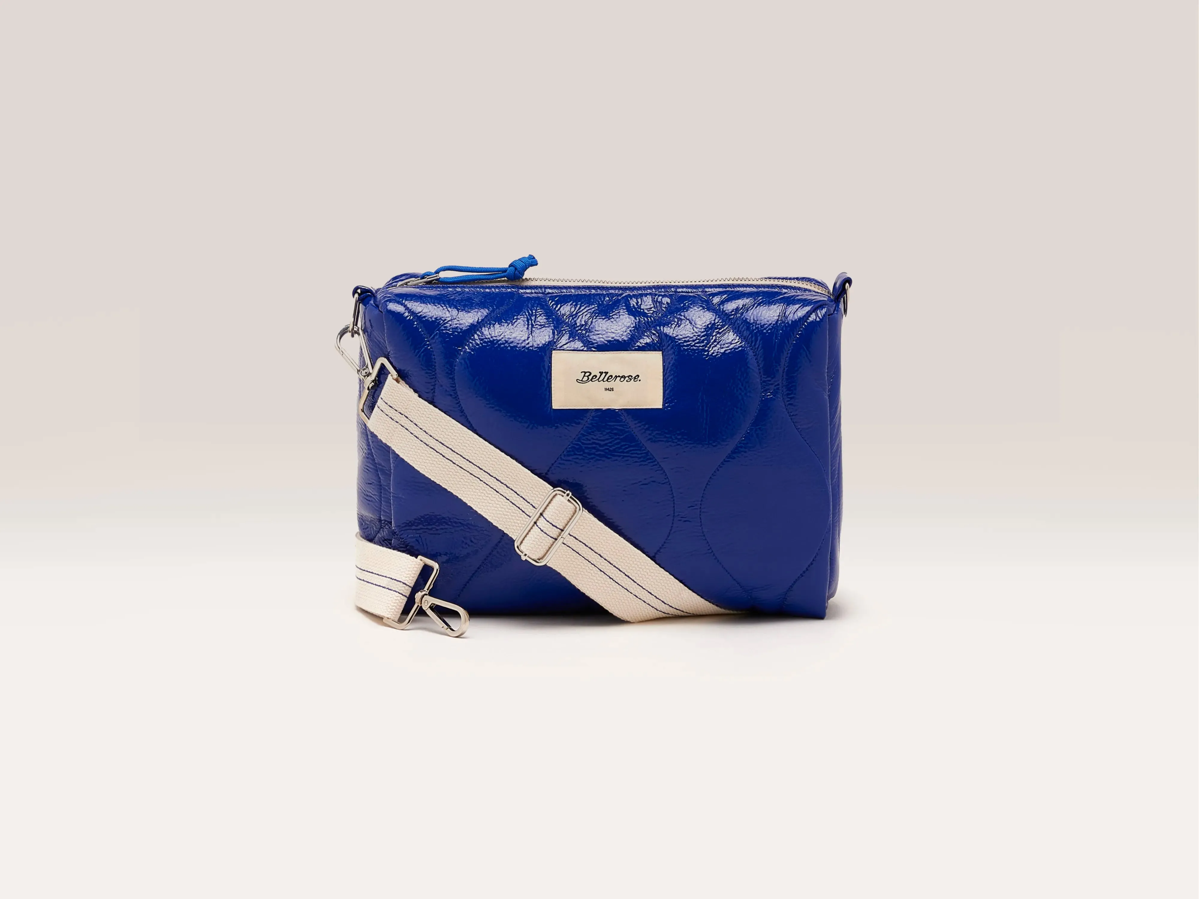 Hobel crossbody bag (251 / W / WORKER) sold by Bellrose