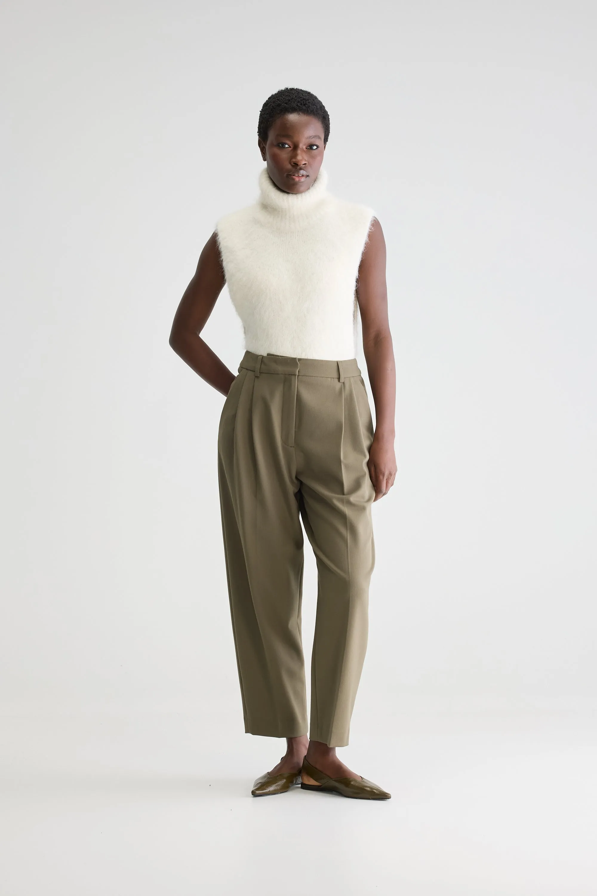 Valdo tailored trousers (251 / W / FOREST) sold by Bellrose product image thumbnail 2