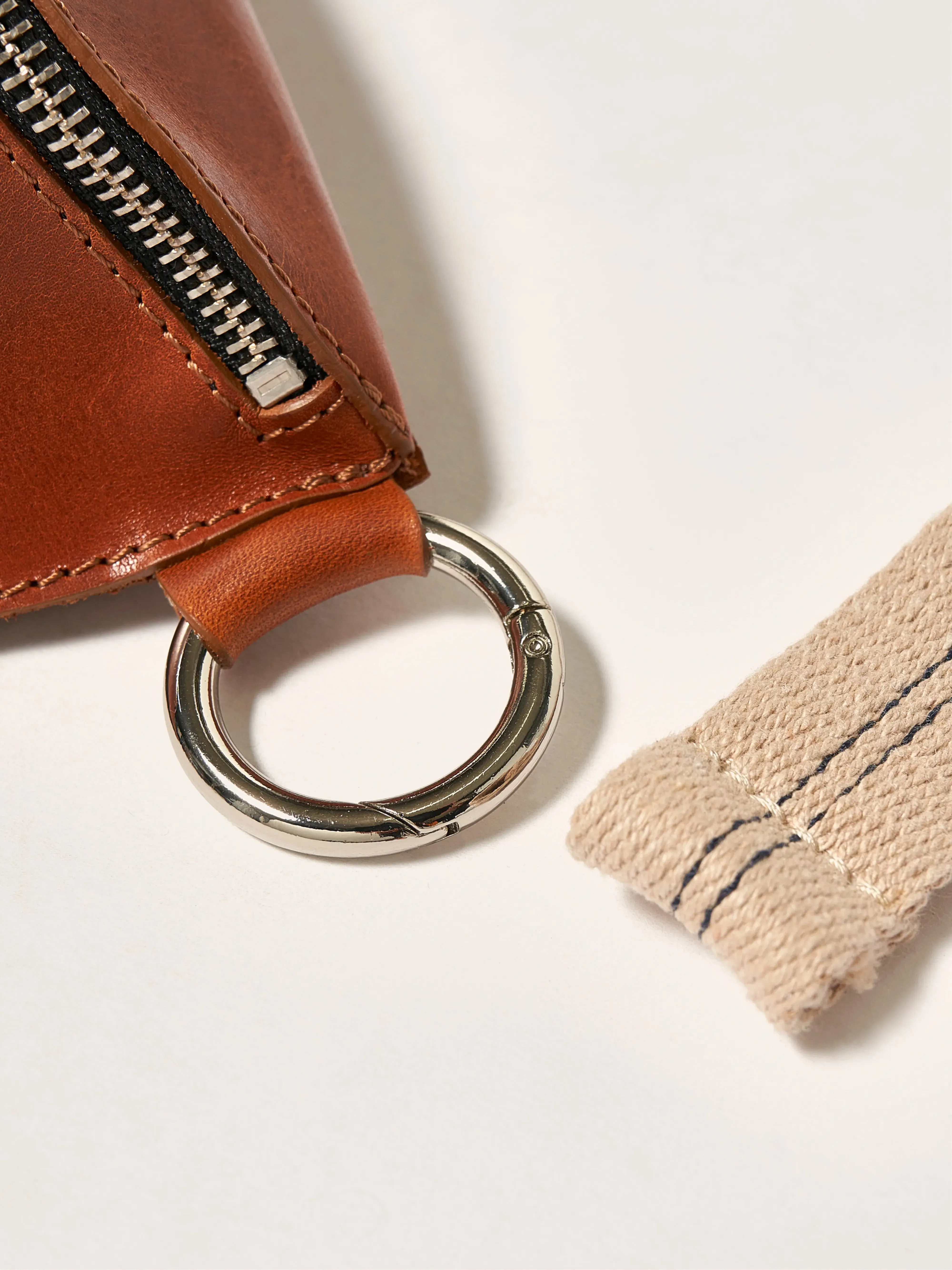 Rosie sling bag (251 / W / COGNAC) sold by Bellrose product image thumbnail 5