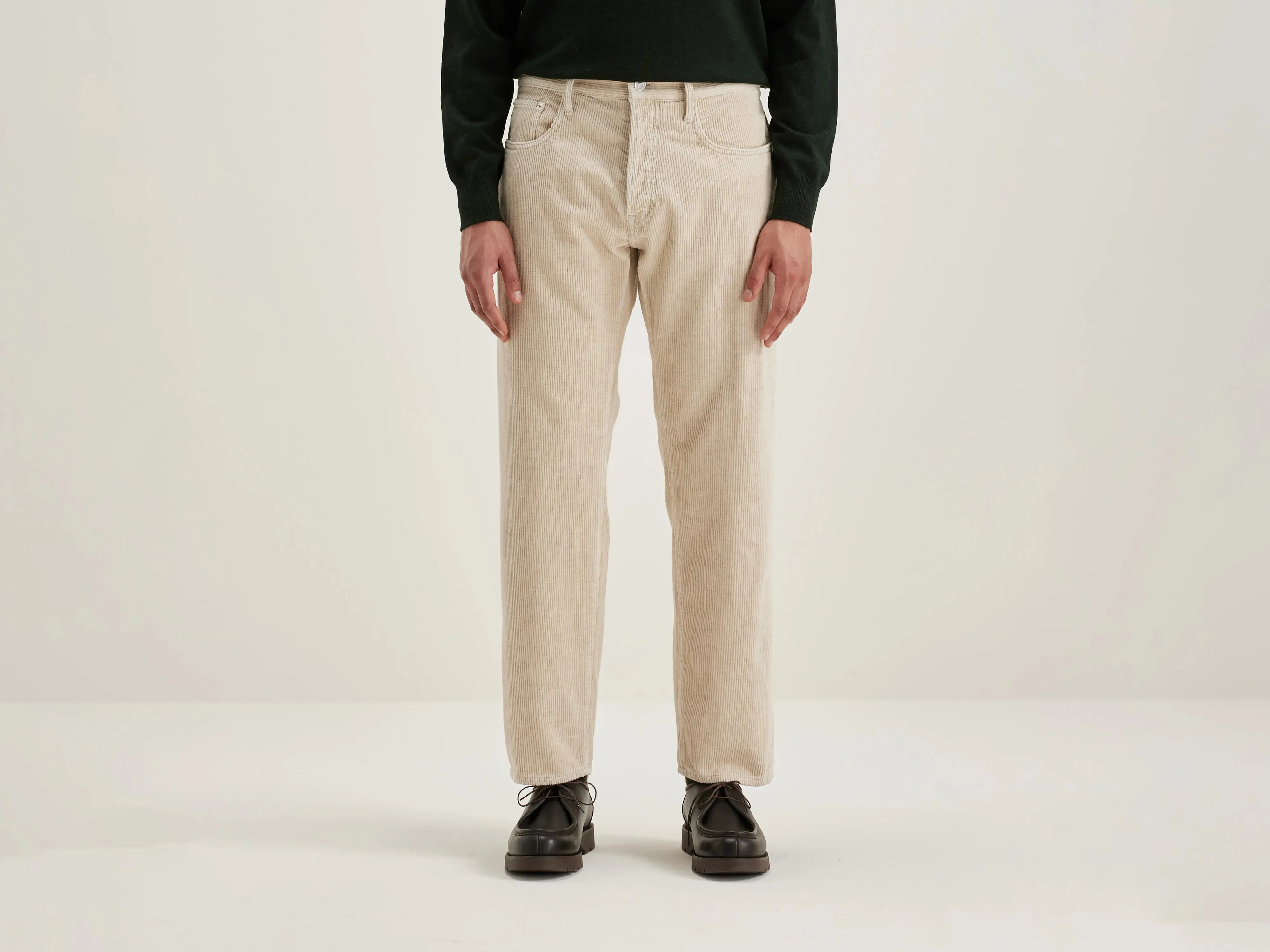 Percy dad-style trousers (242 / M / CALCAIRE) sold by Bellrose