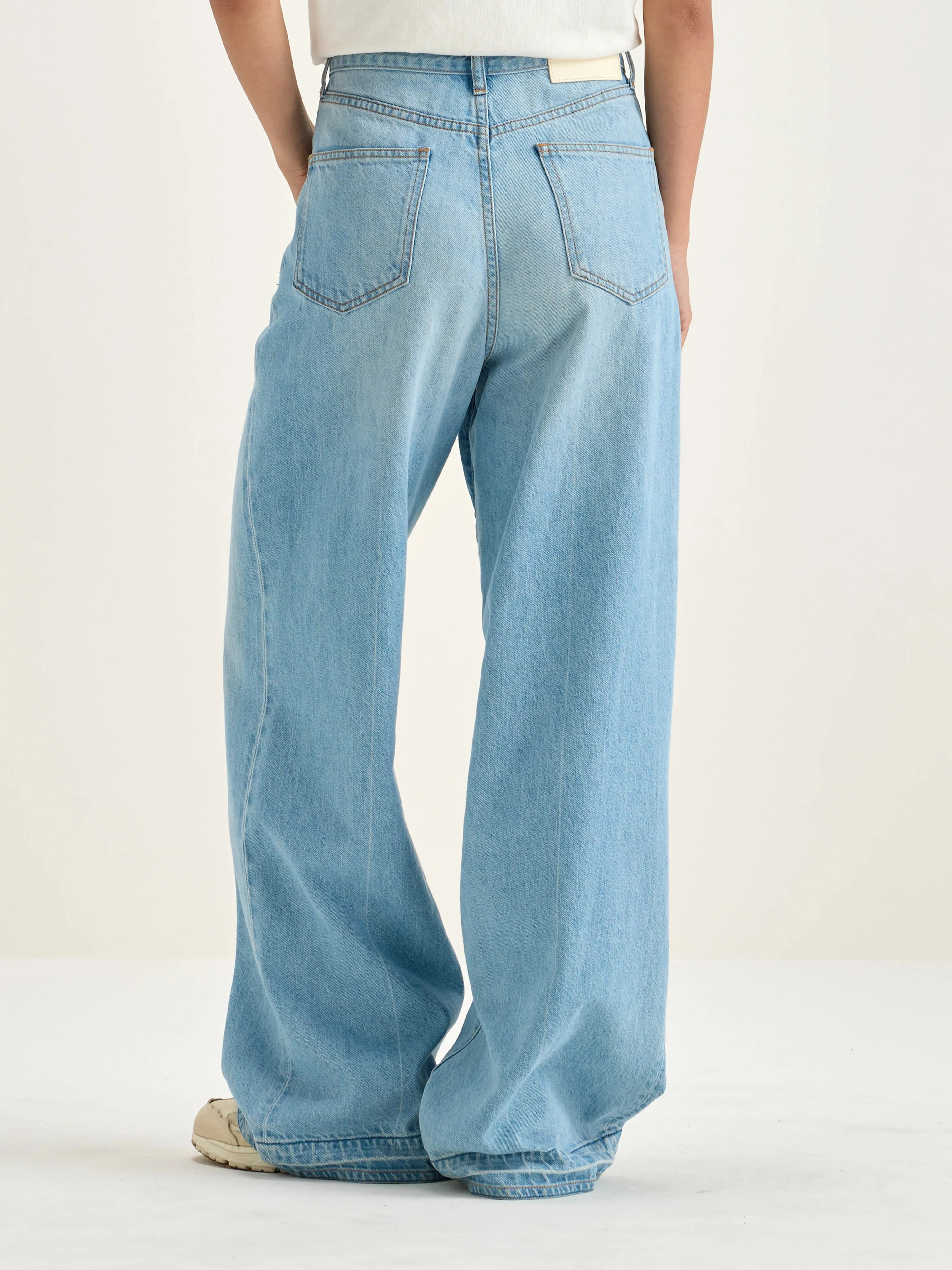 Denim N. 64 wide Jeans (242 / W / VINTAGE LT BLUE) sold by Bellrose product image thumbnail 4