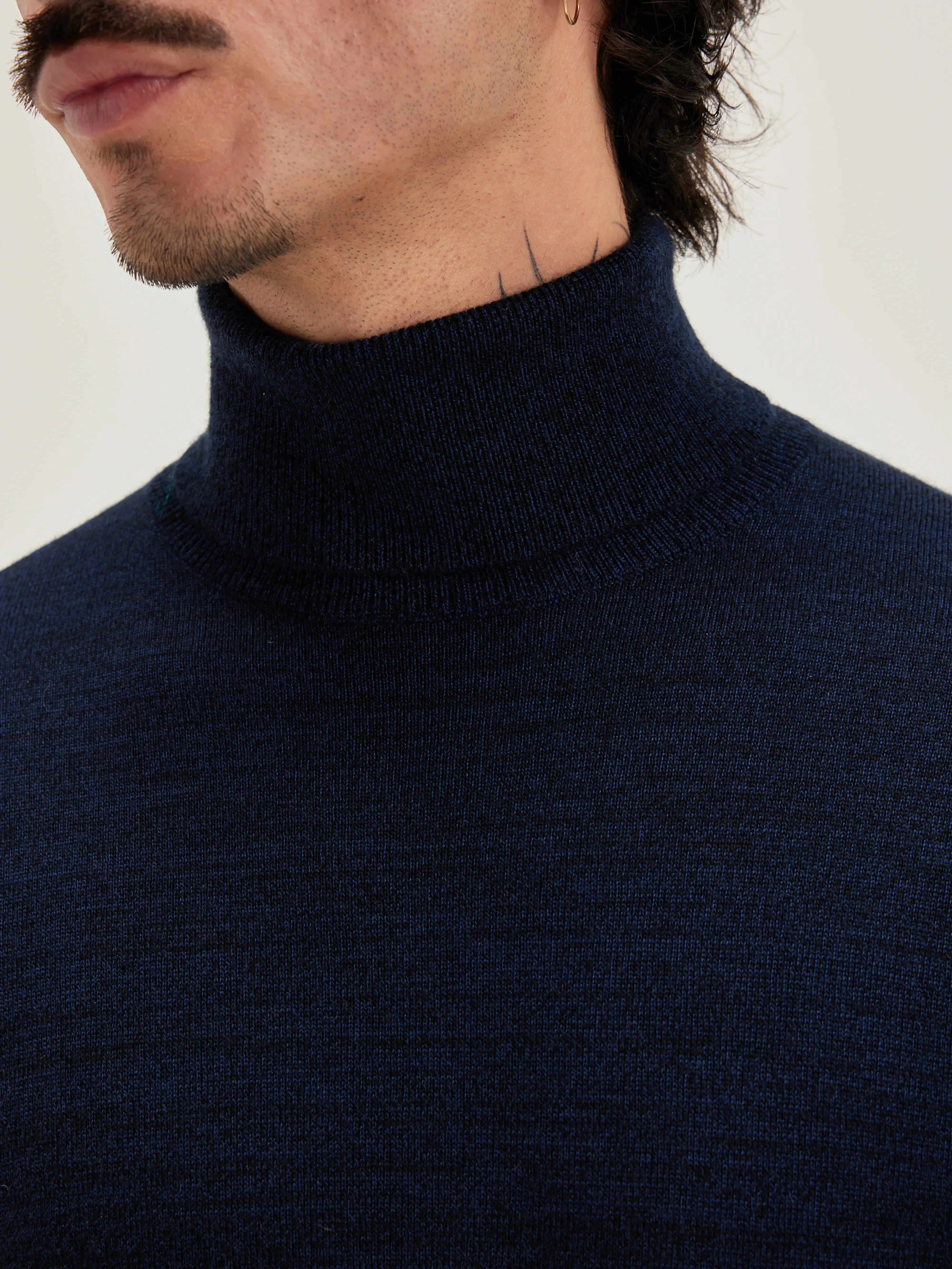 Dilor turtleneck sweater (242 / M / BLUE NIGHTS) sold by Bellrose product image thumbnail 5