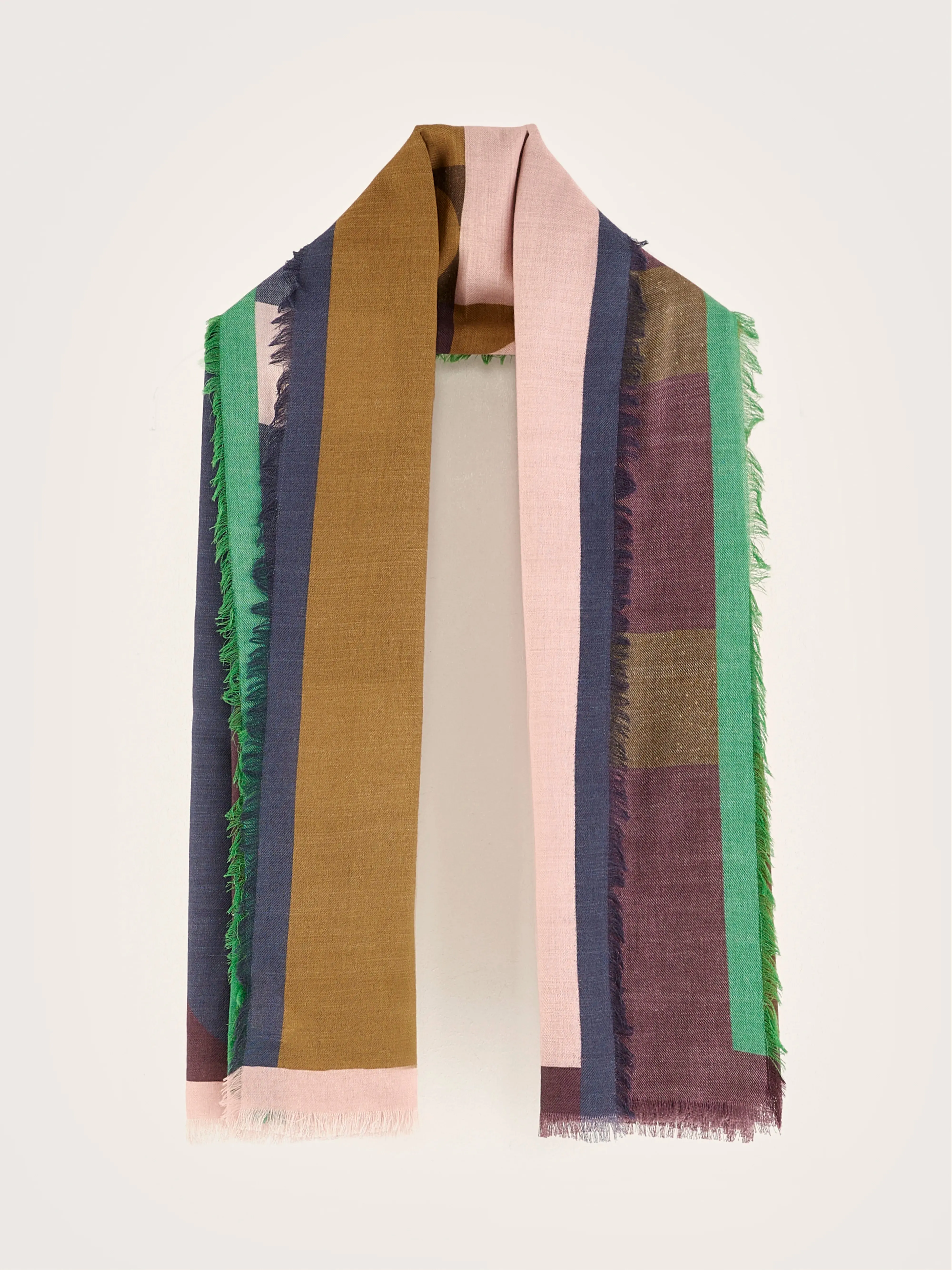Sose scare scarf (242 / W / DISPLAY D) sold by Bellrose product image thumbnail 2