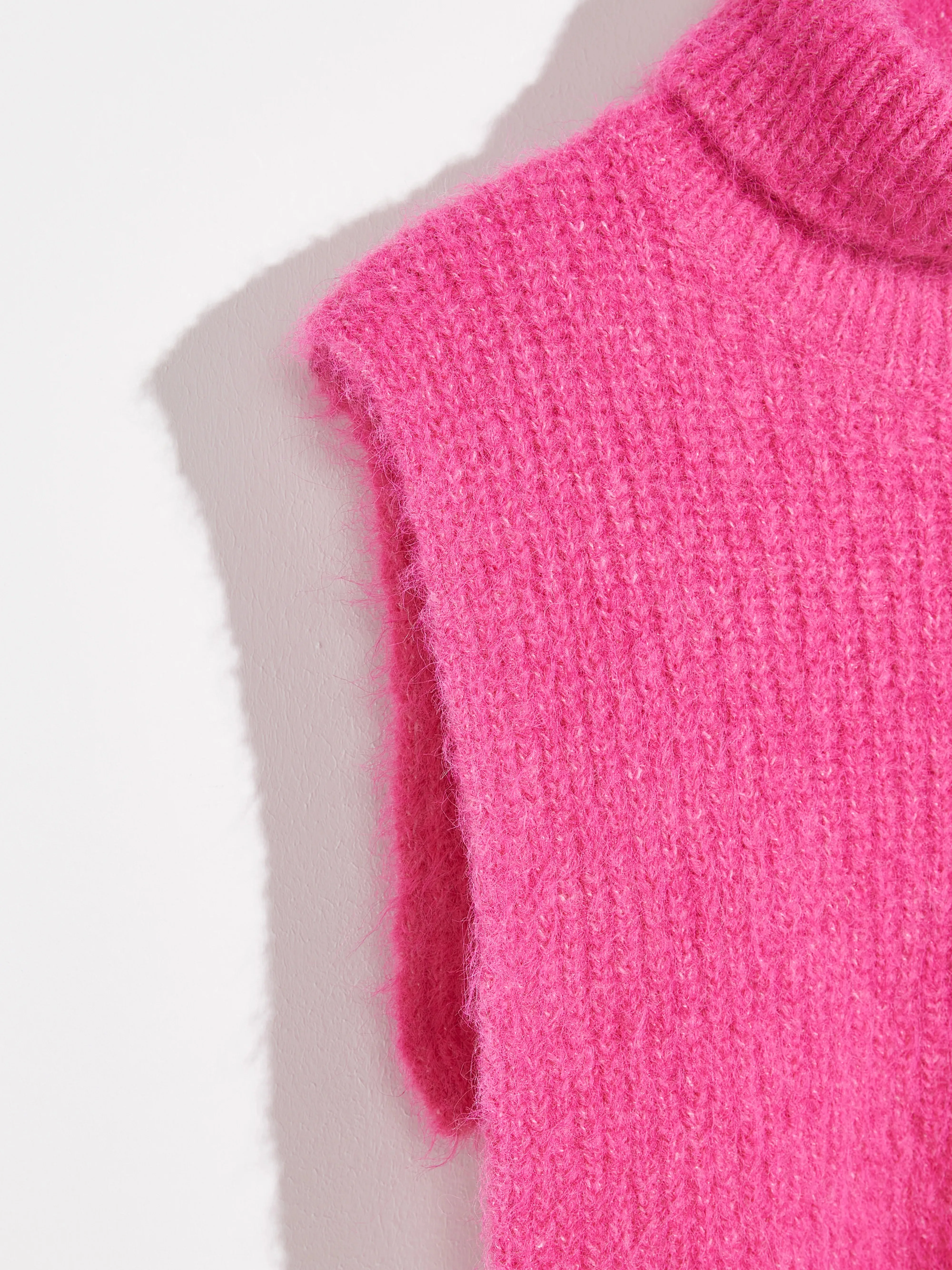 Dauco Neckwarmer (232 / G / FUSHIA) sold by Bellrose product image thumbnail 5