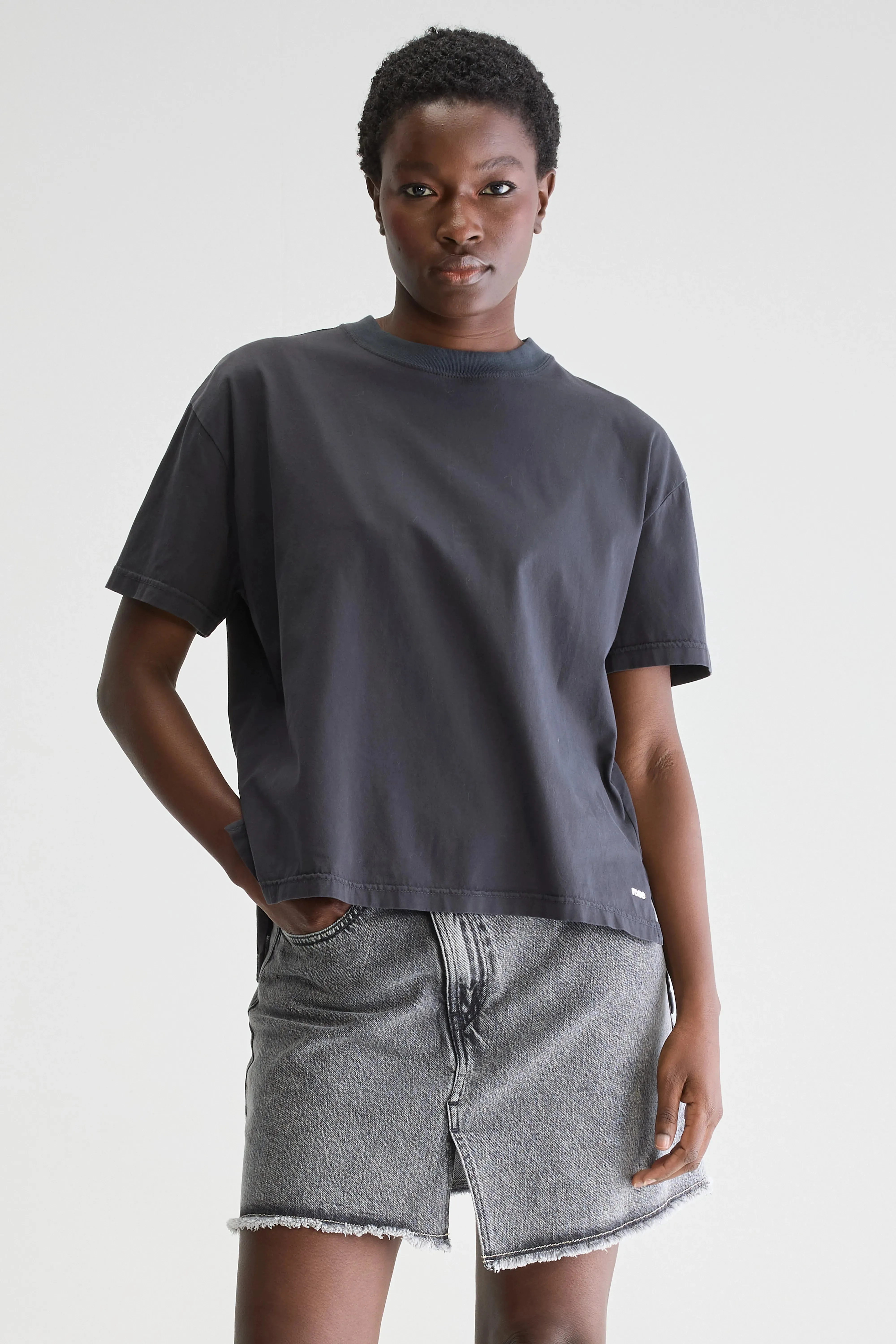 Felio short-sleeve t-shirt (251 / W / BLACK BEAUTY) sold by Bellrose product image thumbnail 2