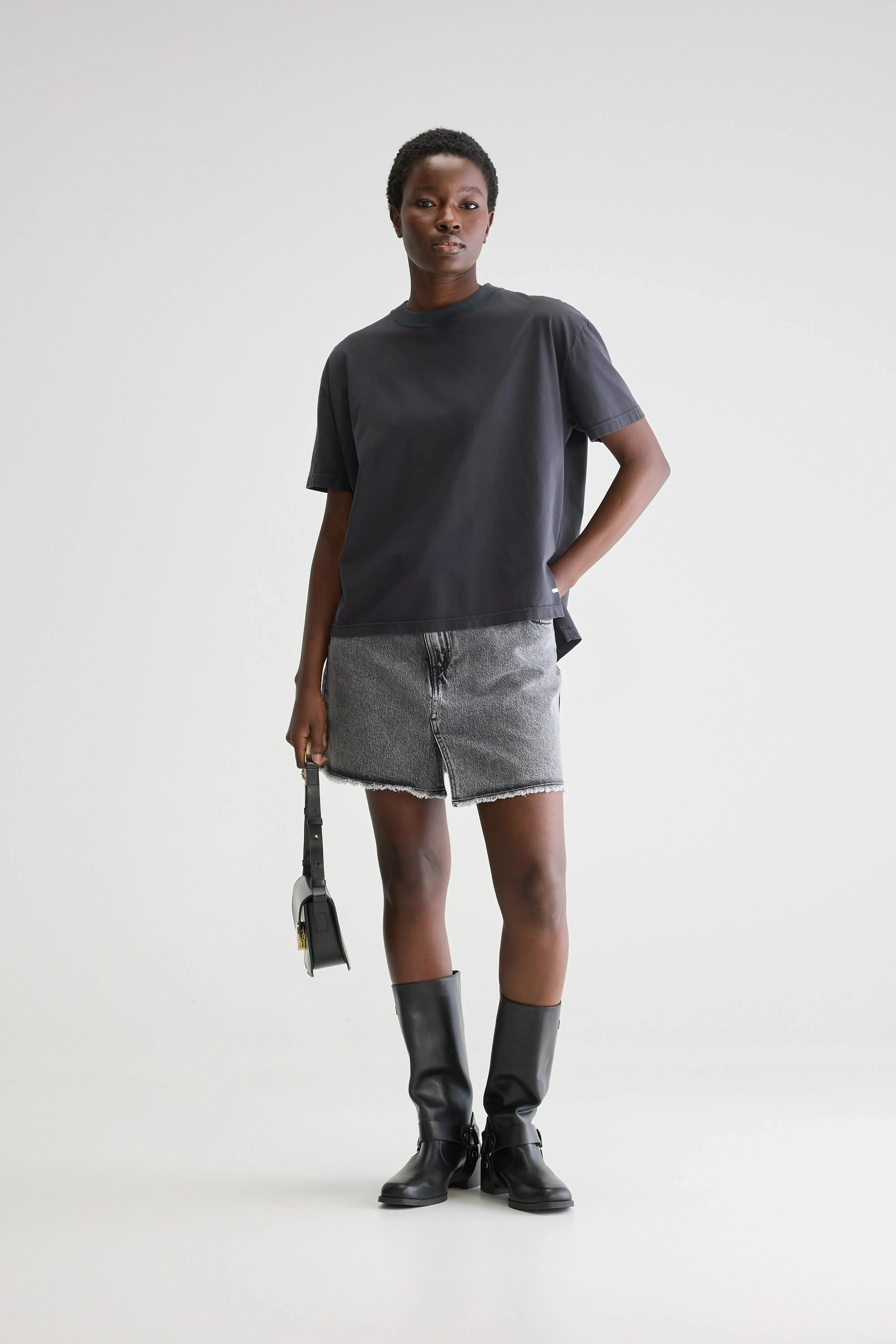 Felio short-sleeve t-shirt (251 / W / BLACK BEAUTY) sold by Bellrose product image thumbnail 3