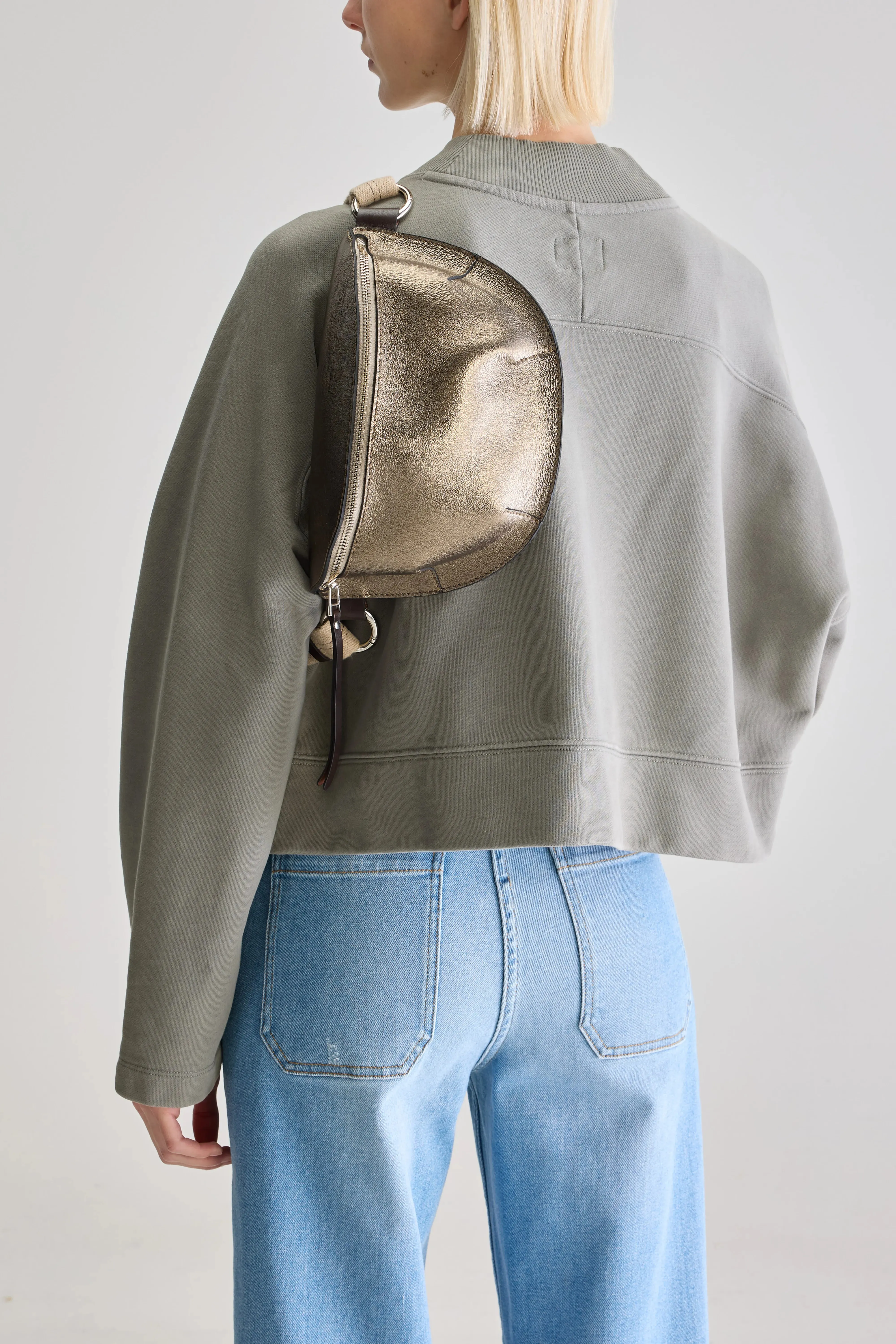 Rosie sling bag (251 / W / DARK ROAST) sold by Bellrose product image thumbnail 4