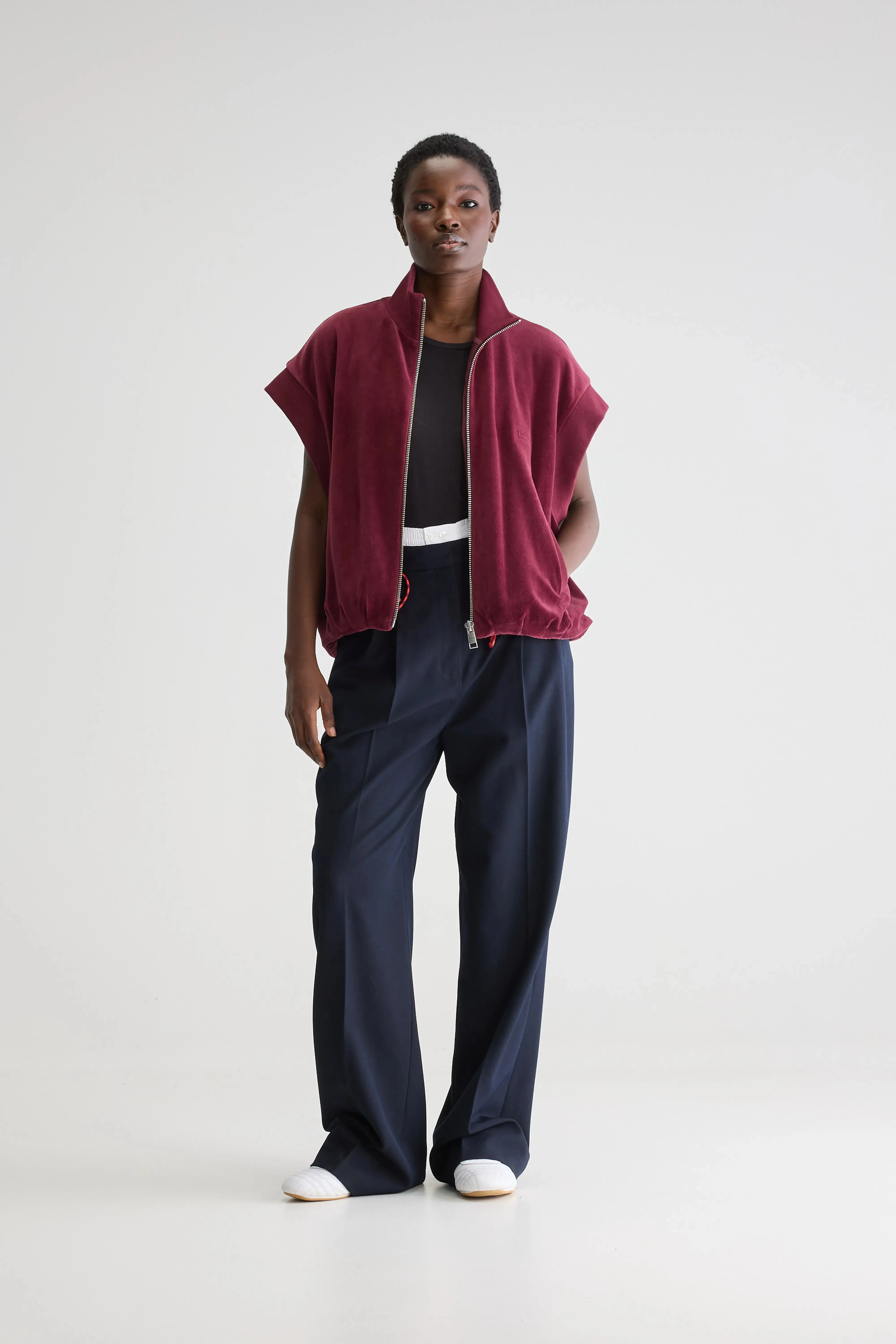 Tallos sleeveless sweatshirt (251 / W / BORDEAUX) sold by Bellrose product image thumbnail 3
