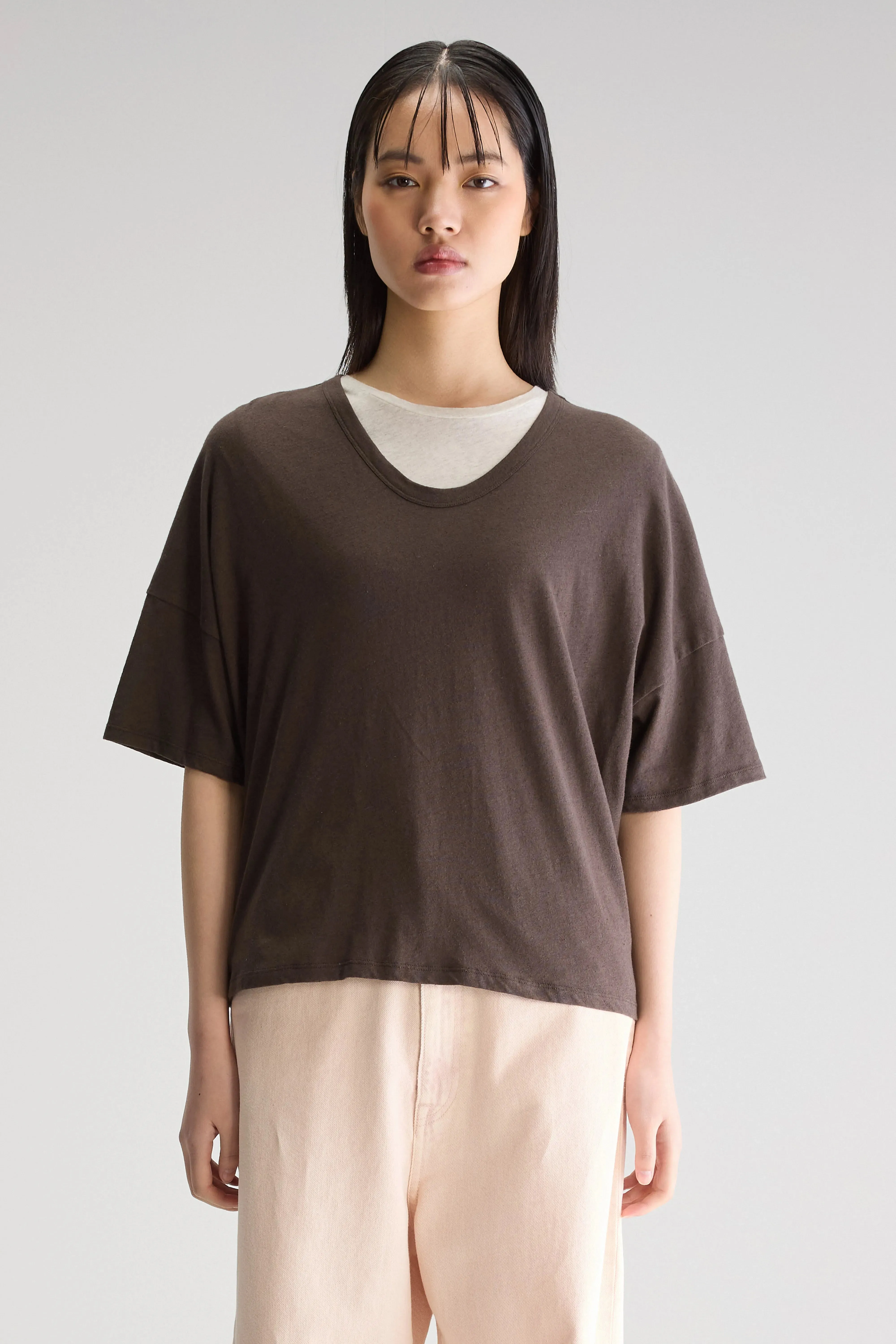 Vurdes short-sleeve t-shirt (251 / W / DARK ROAST) sold by Bellrose product image thumbnail 2