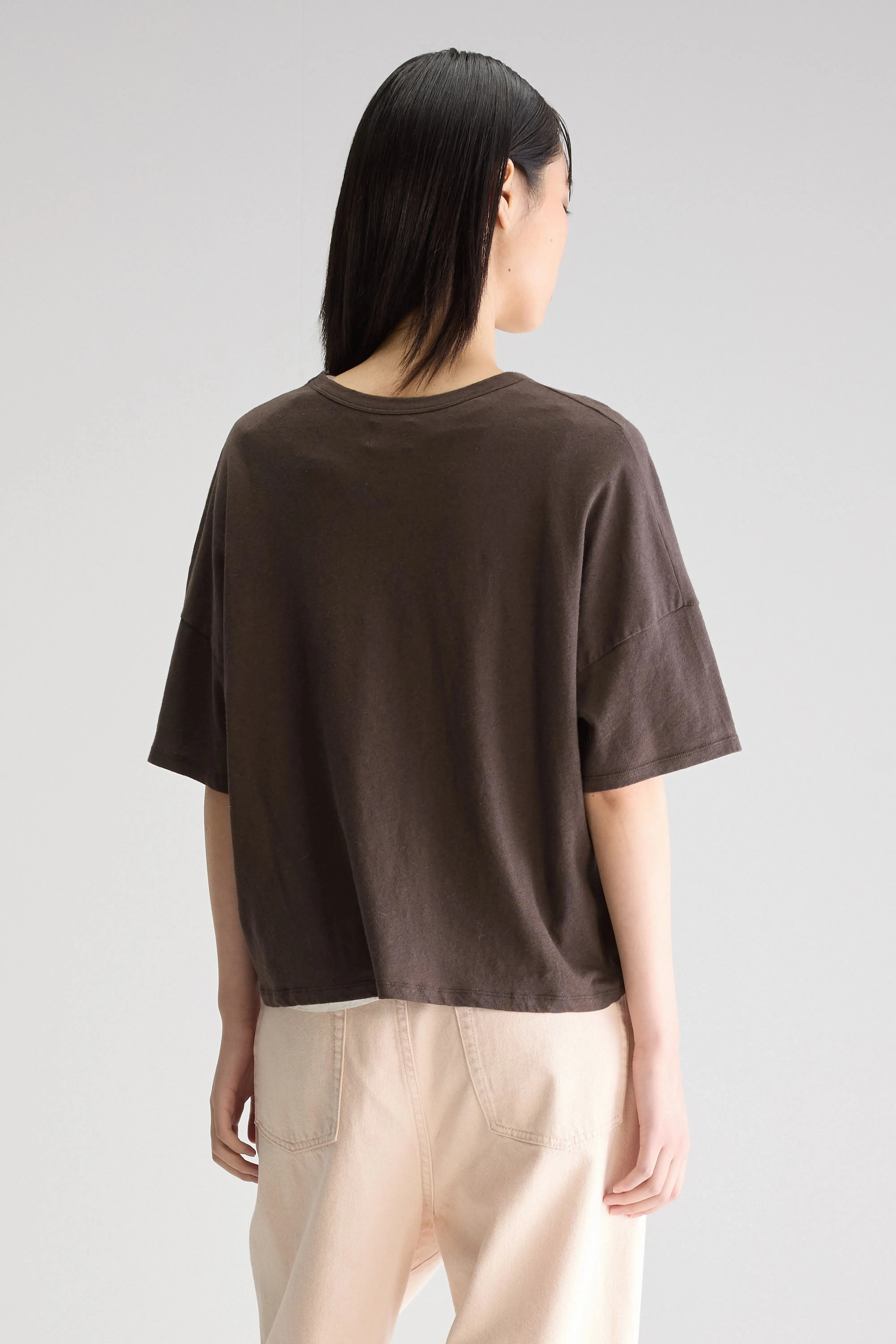 Vurdes short-sleeve t-shirt (251 / W / DARK ROAST) sold by Bellrose product image thumbnail 4
