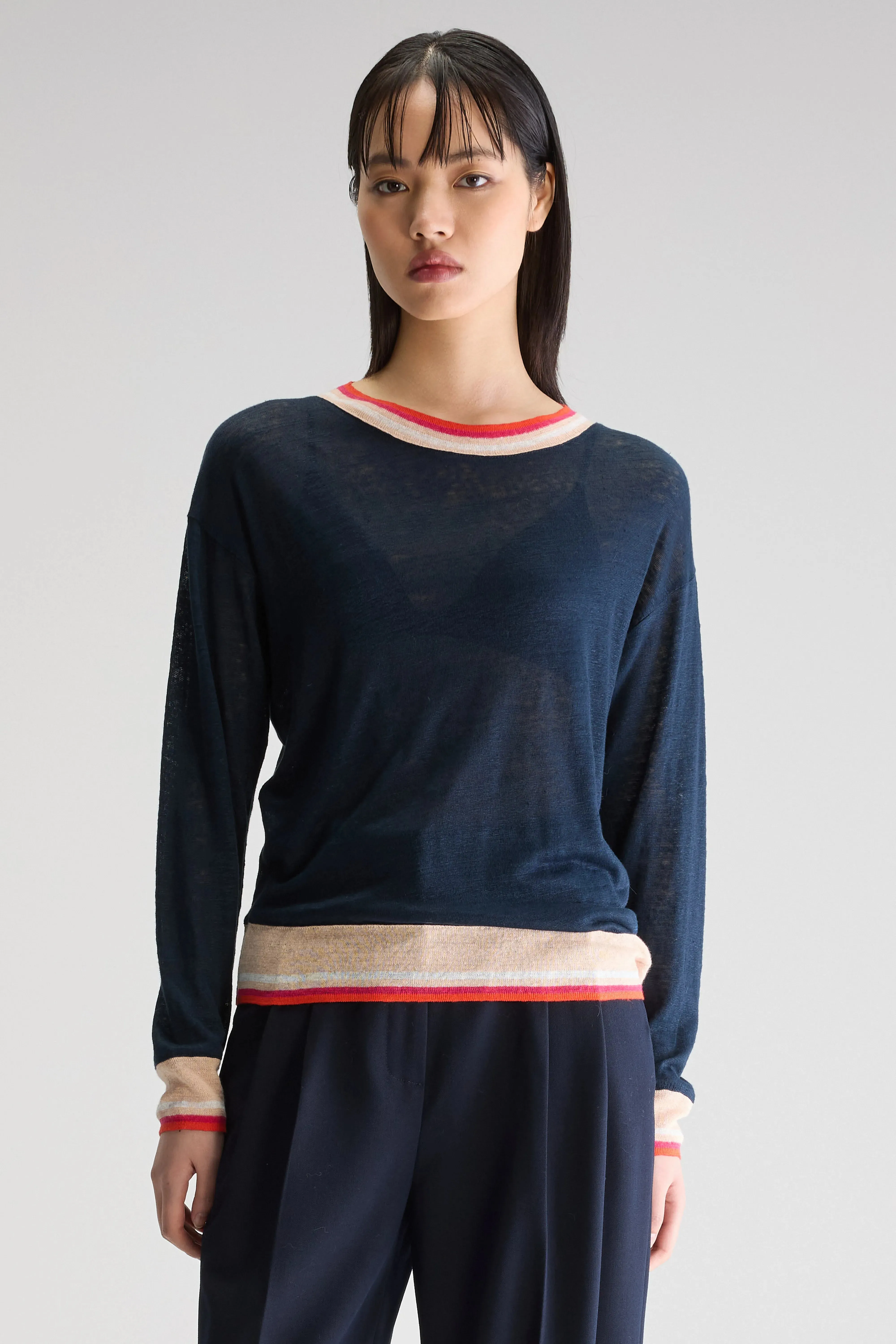 Senia relaxed t-shirt (251 / W / CAPTAIN) sold by Bellrose product image thumbnail 2