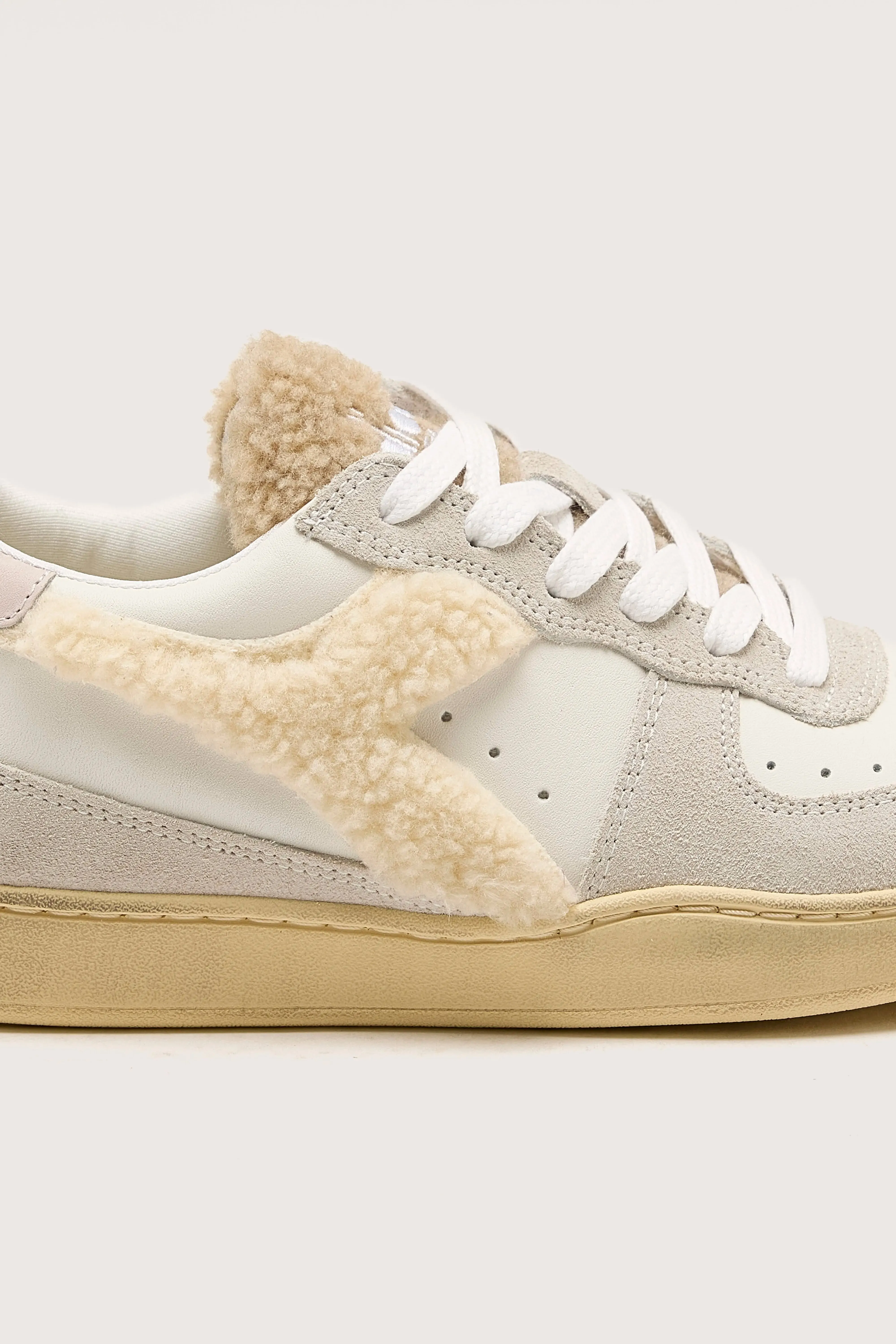 Mi Basket Low Chalet for Women (242 / W / CREAM) sold by Bellrose product image thumbnail 5