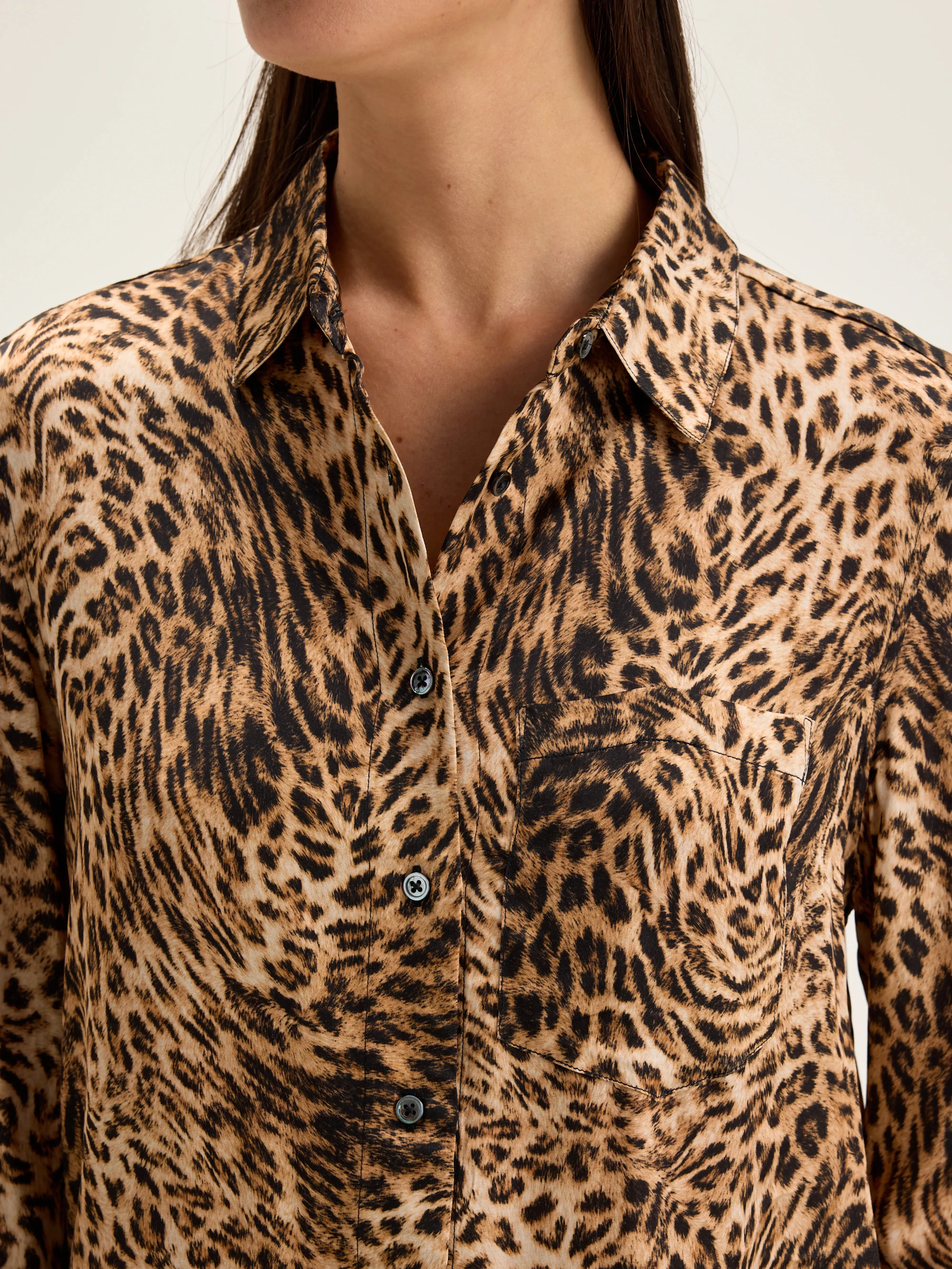 Pekin leopard shirt (242 / W / DISPLAY B) sold by Bellrose product image thumbnail 5