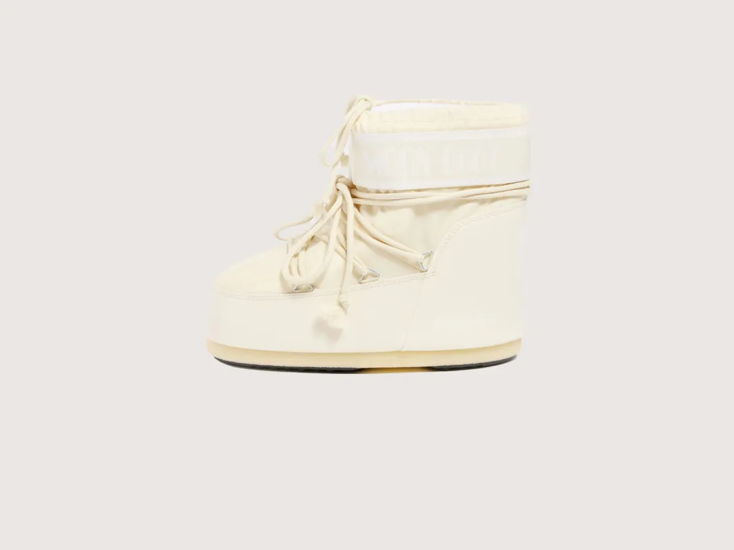 Icon Low Nylon Boots (242 / W / CREAM) made by Moon Boot