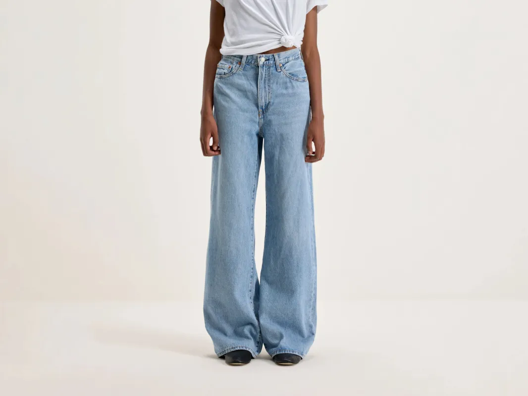 Ribcage Wide Leg Jeans (242 / W / LT STONE WASH) sold by Bellrose