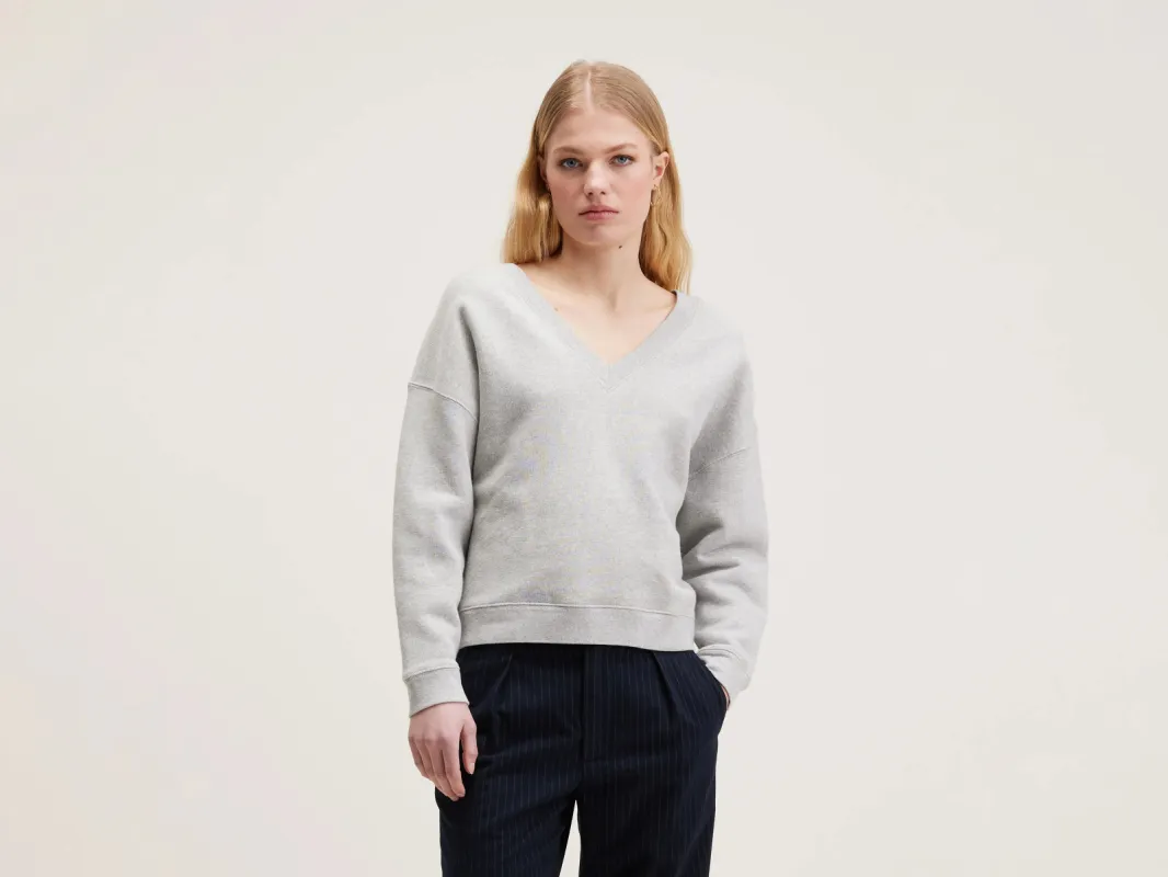 Fellow v-neck sweatshirt (242 / W / H. GREY) sold by Bellrose