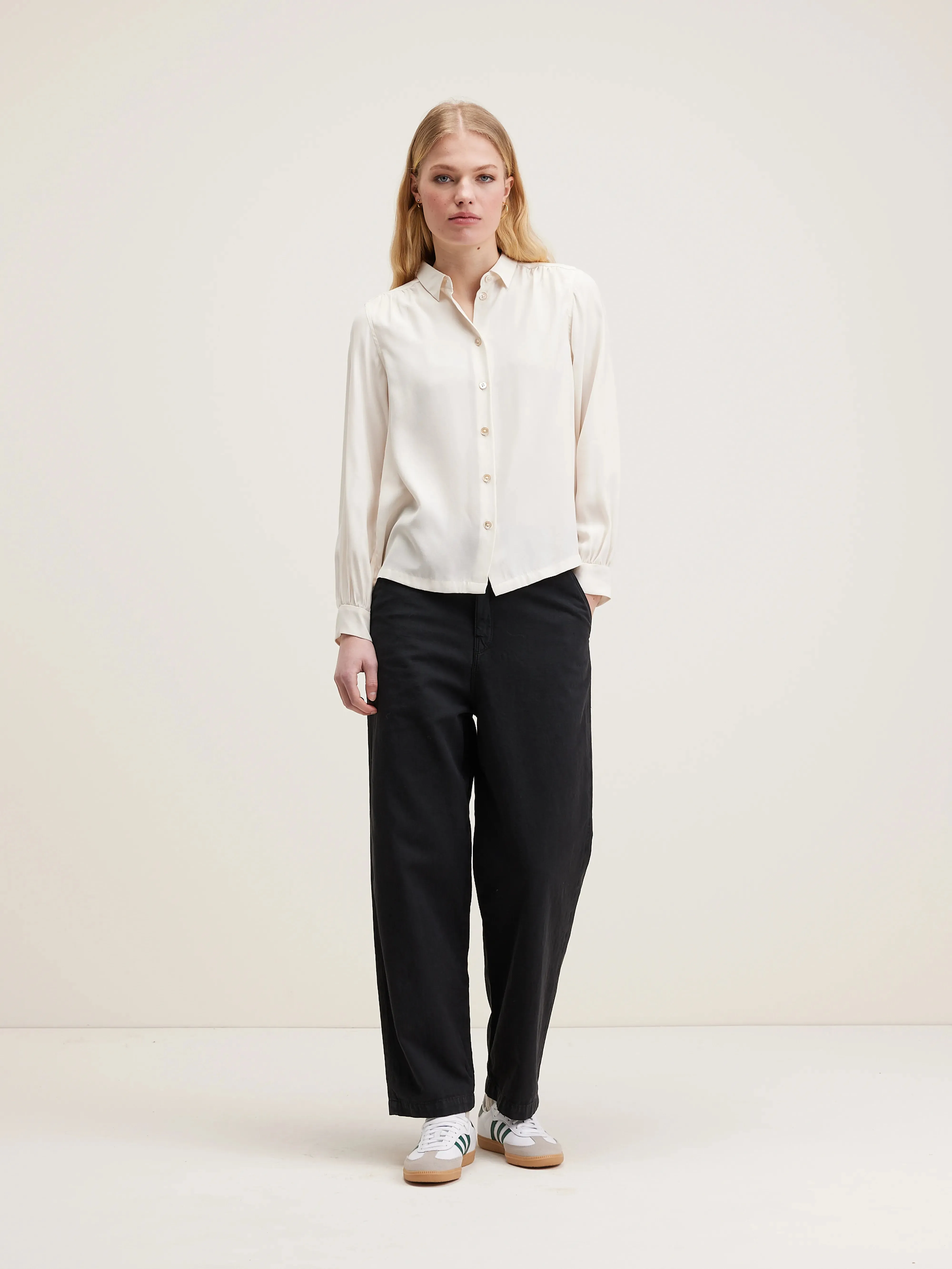 Taxi classic silk blouse (242 / W / NATURAL) sold by Bellrose product image thumbnail 3