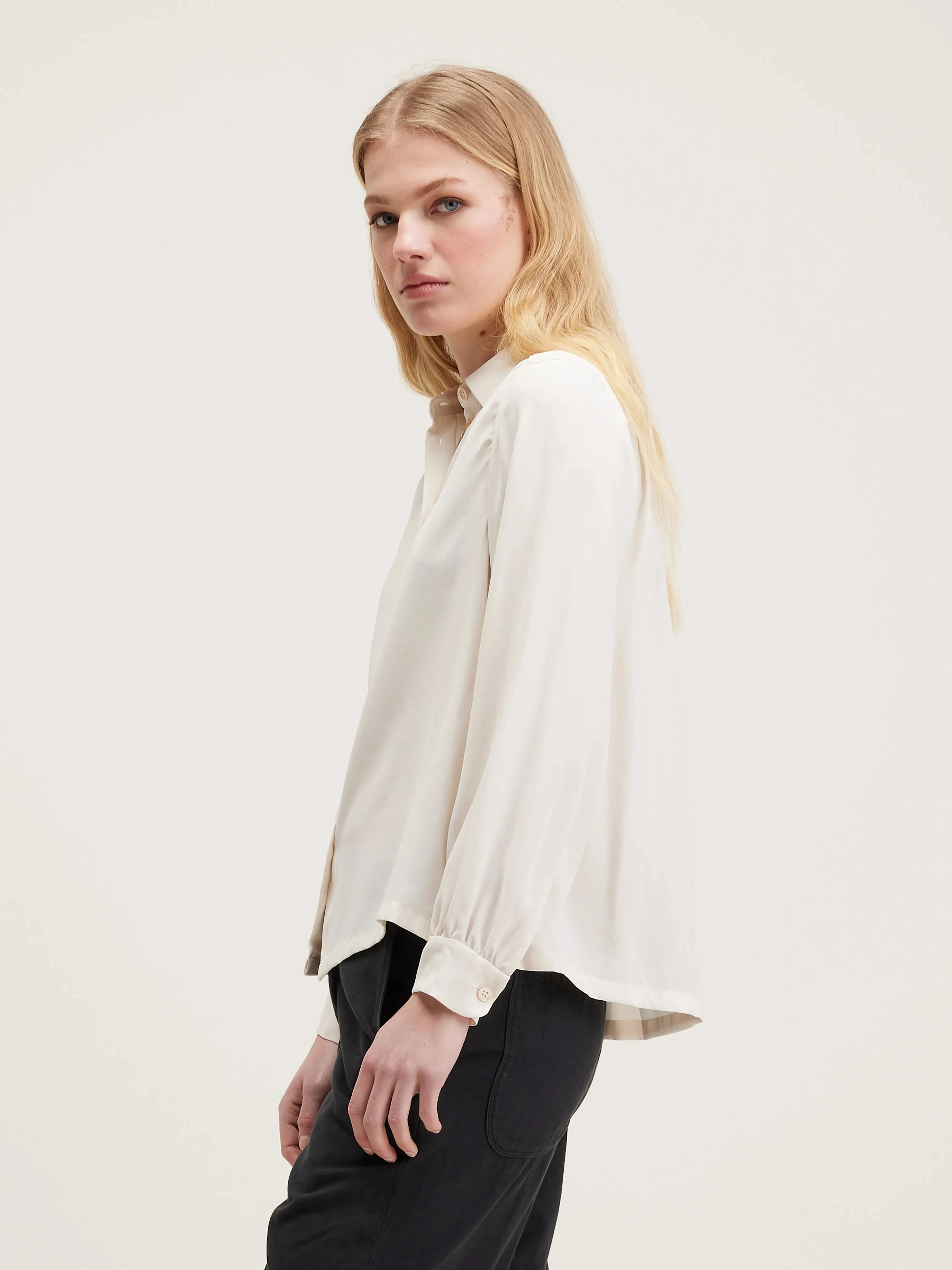 Taxi classic silk blouse (242 / W / NATURAL) sold by Bellrose product image thumbnail 5