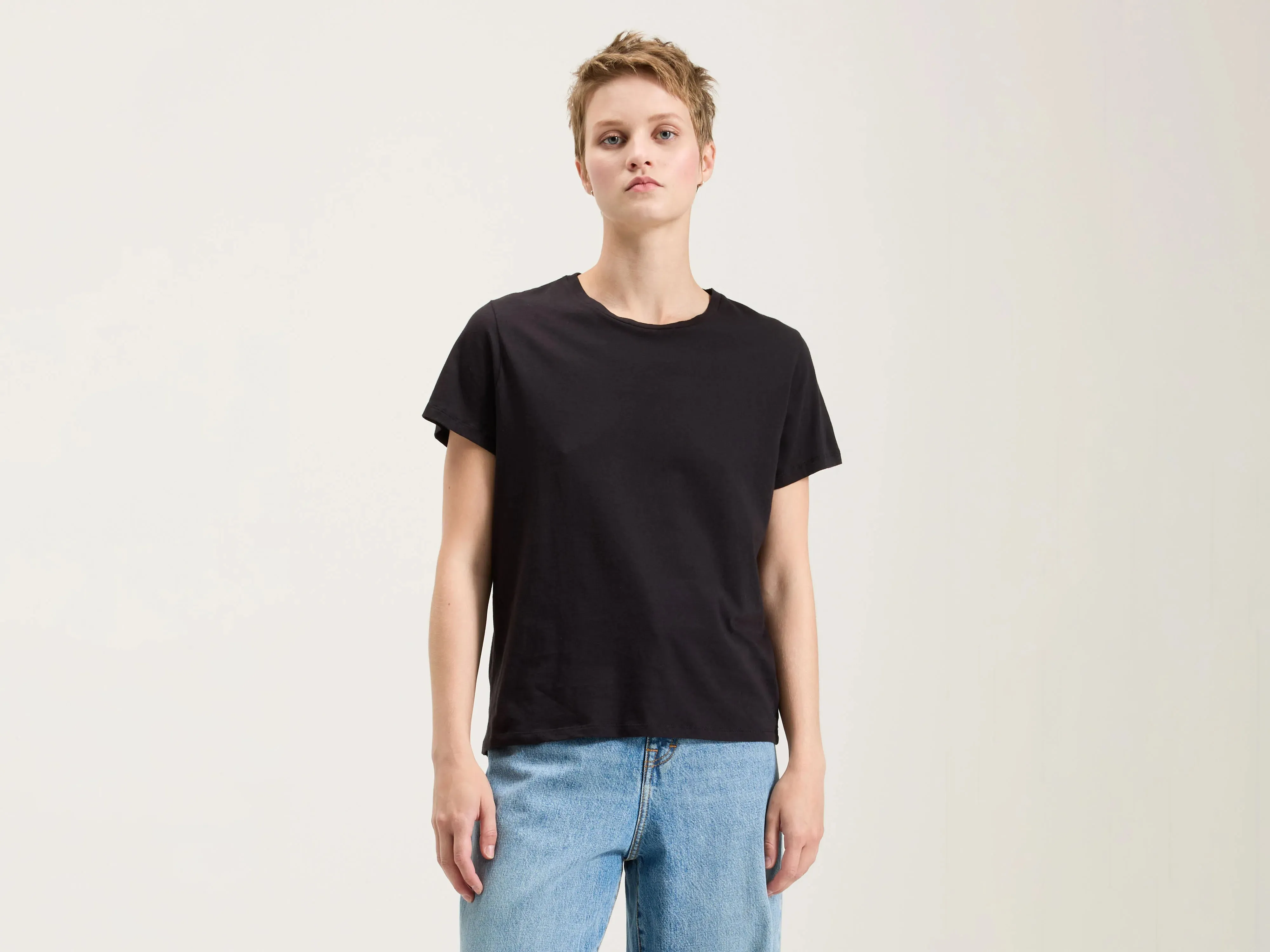 Covi short-sleeve t-shirt (242 / W / OFF BLACK) sold by Bellrose