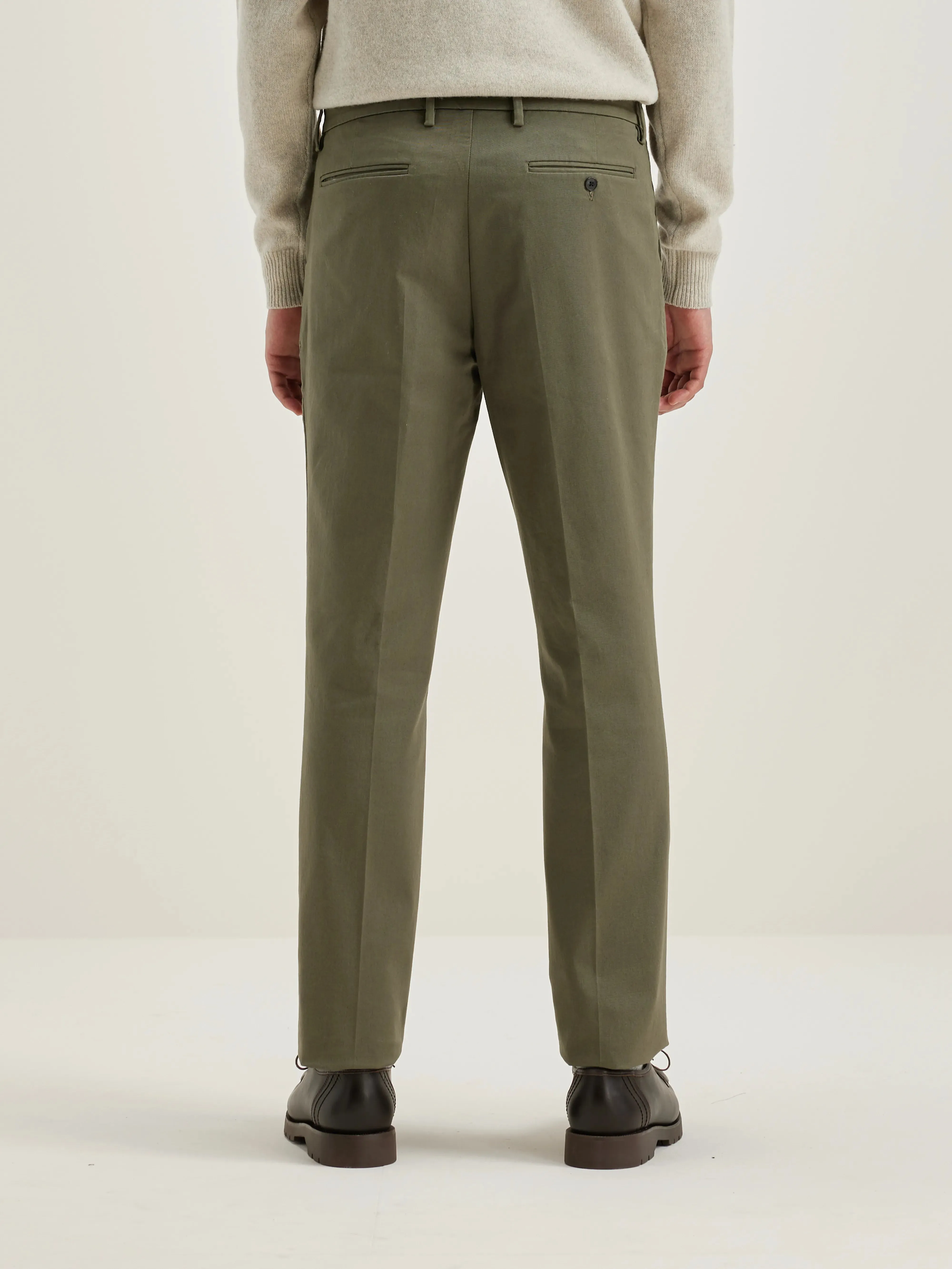 Stanley tapered trousers (242 / M / DUSTY OLIVE) sold by Bellrose product image thumbnail 4