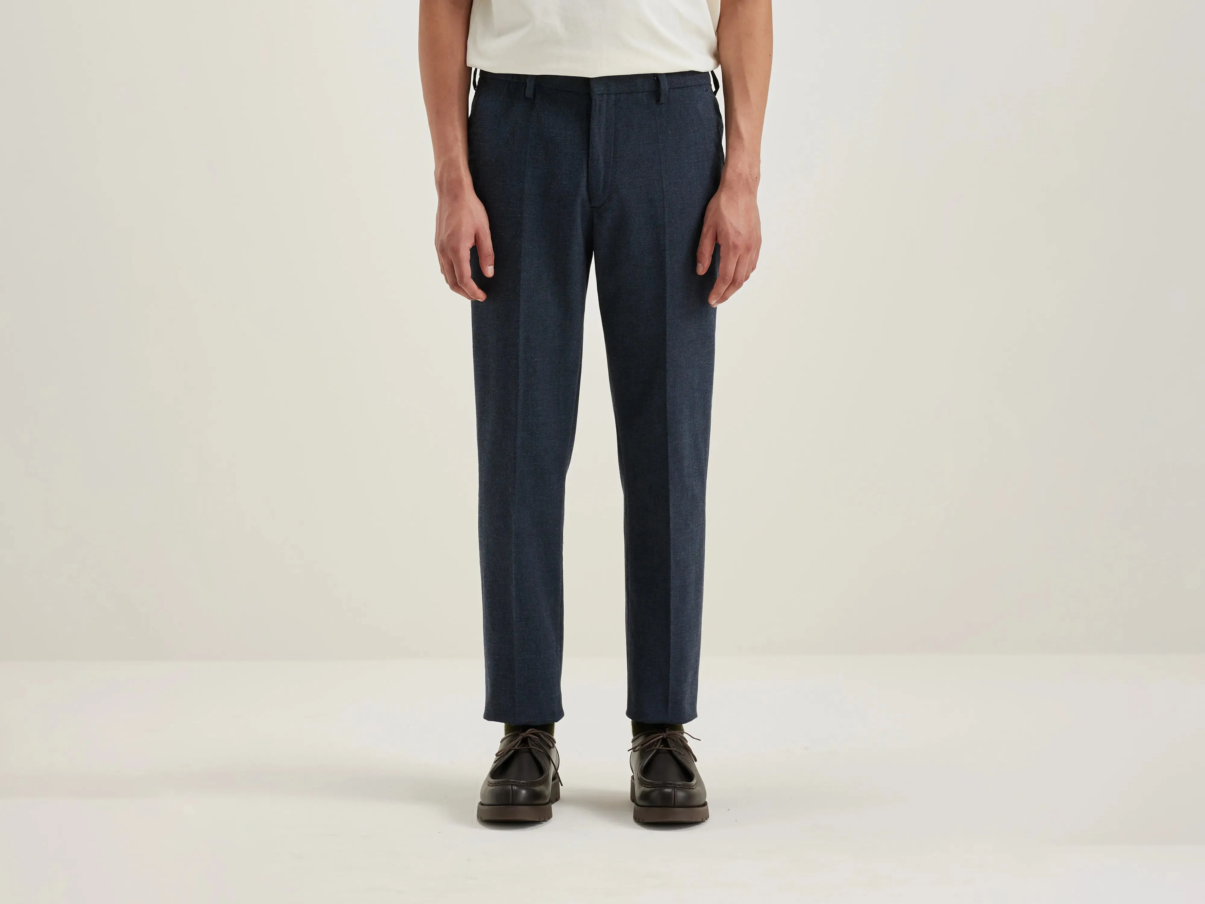 Stanley tapered trousers (242 / M / NAVY) sold by Bellrose