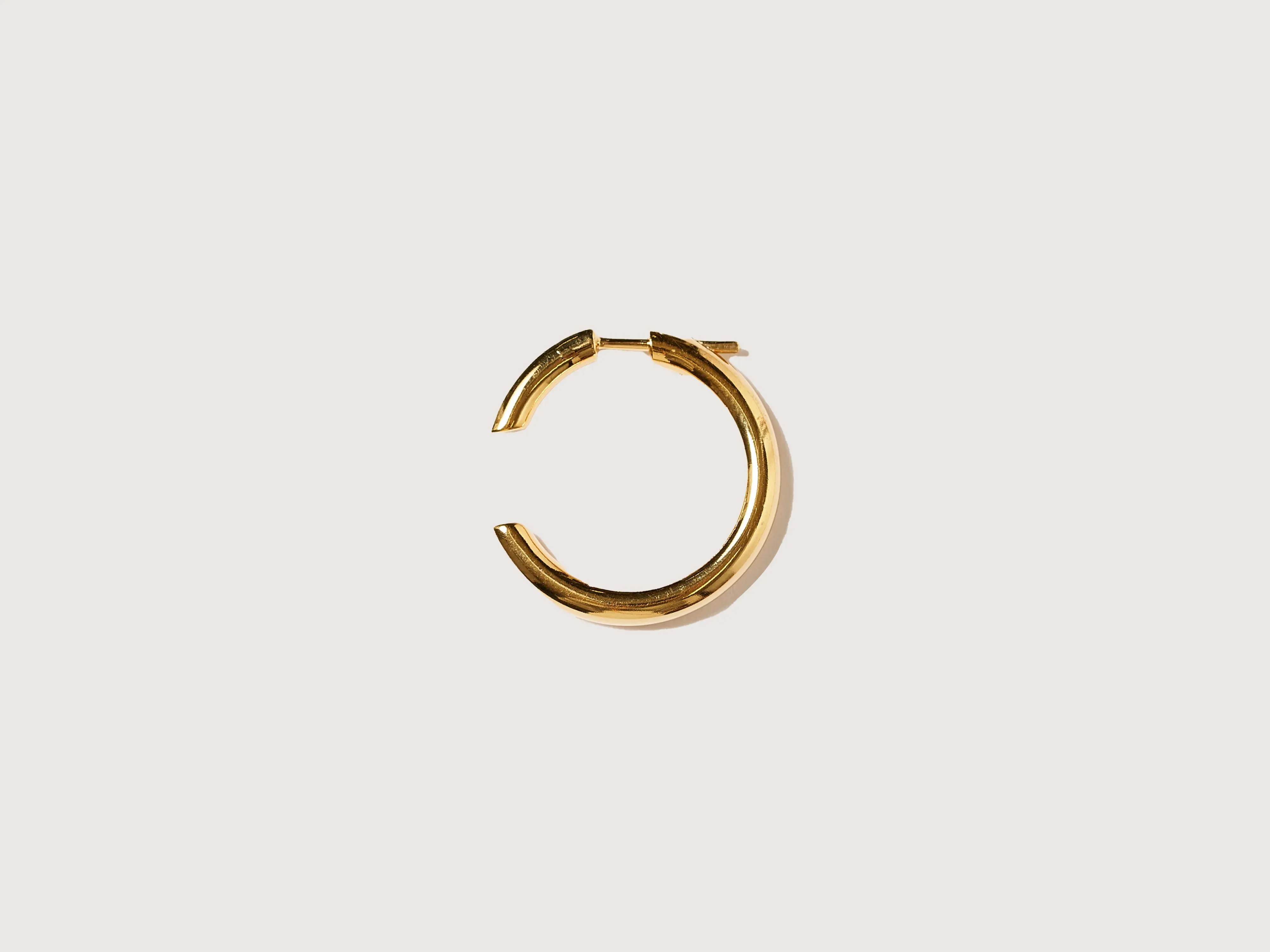 Disrupted 22 Hoop Earring (242 / W / GOLD) sold by Bellrose