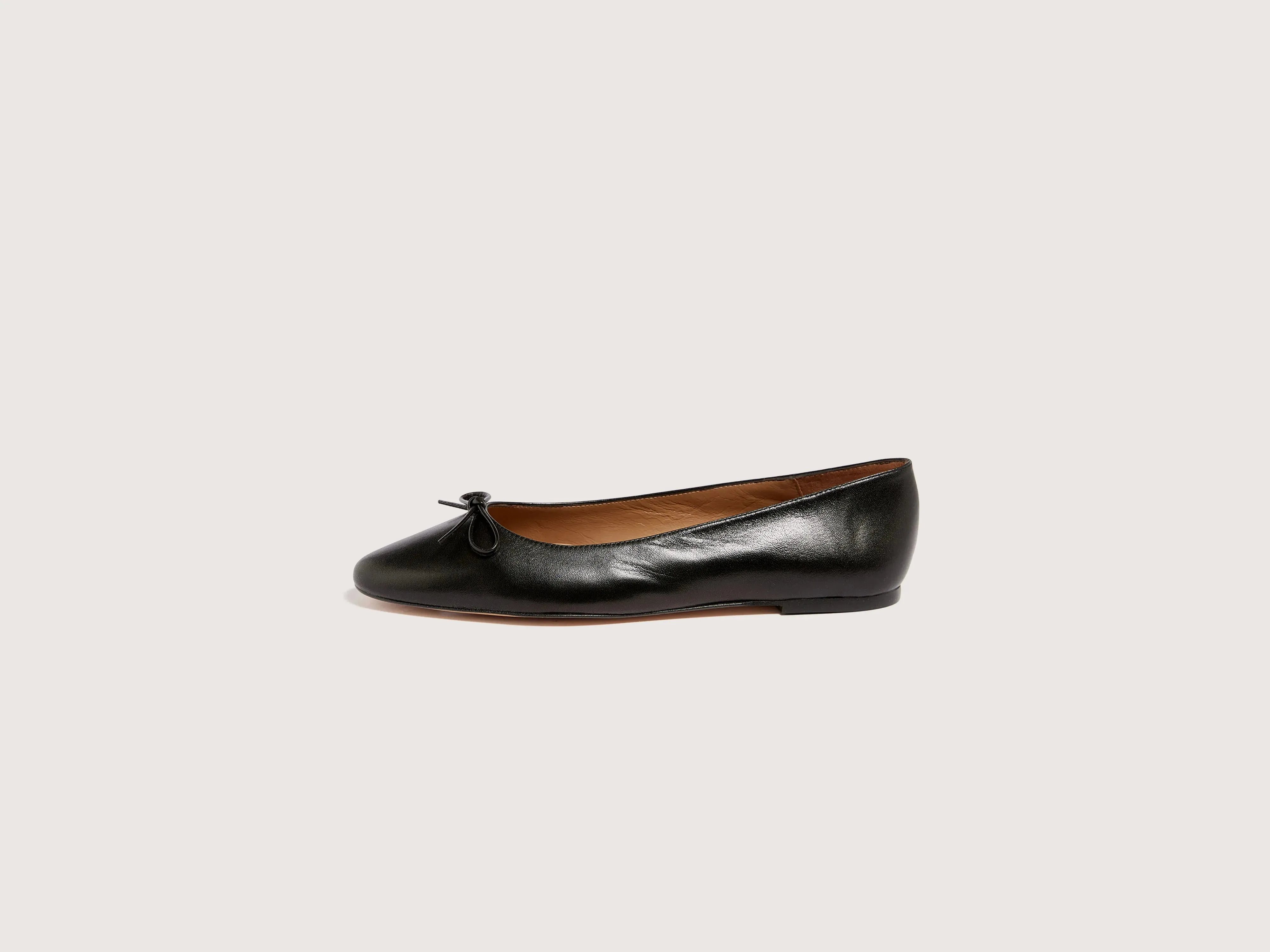 Bodil Ballet Flats (242 / W / BLACK) sold by Bellrose