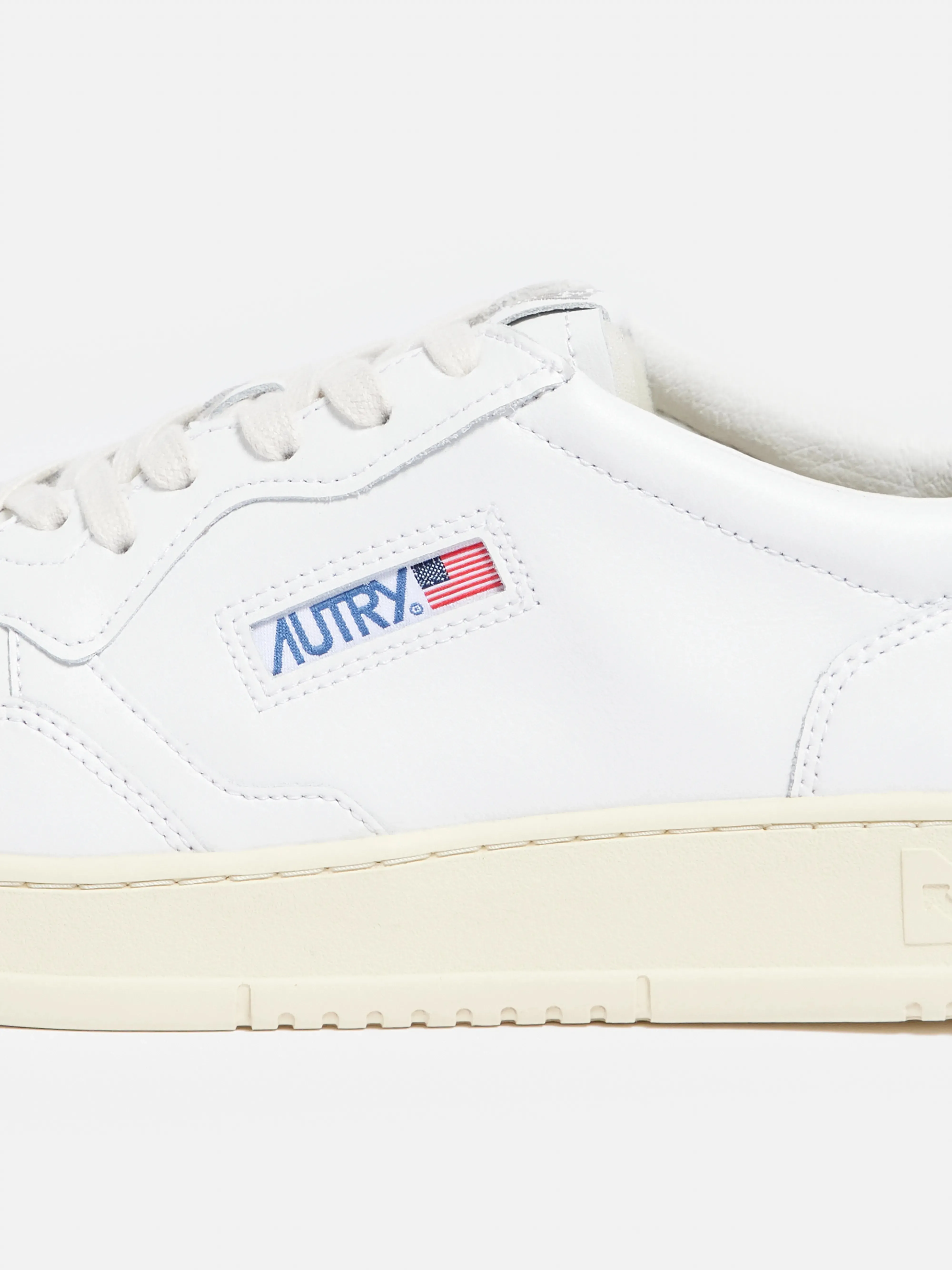 Medalist Low for Men (242 / M / WHITE) sold by Bellrose product image thumbnail 5