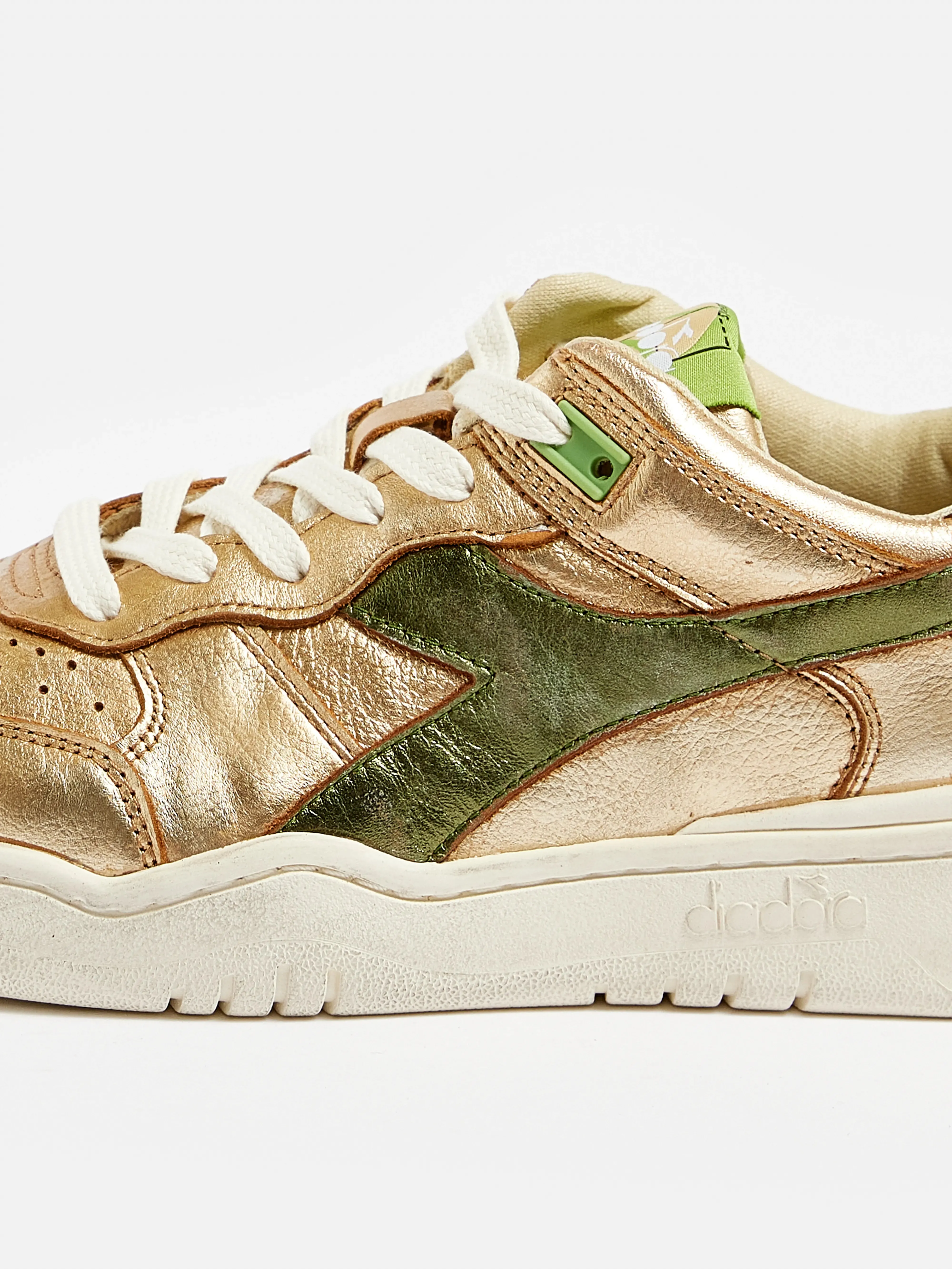 B.560 Metallic for Women (241 / W / GOLD) sold by Bellrose product image thumbnail 5