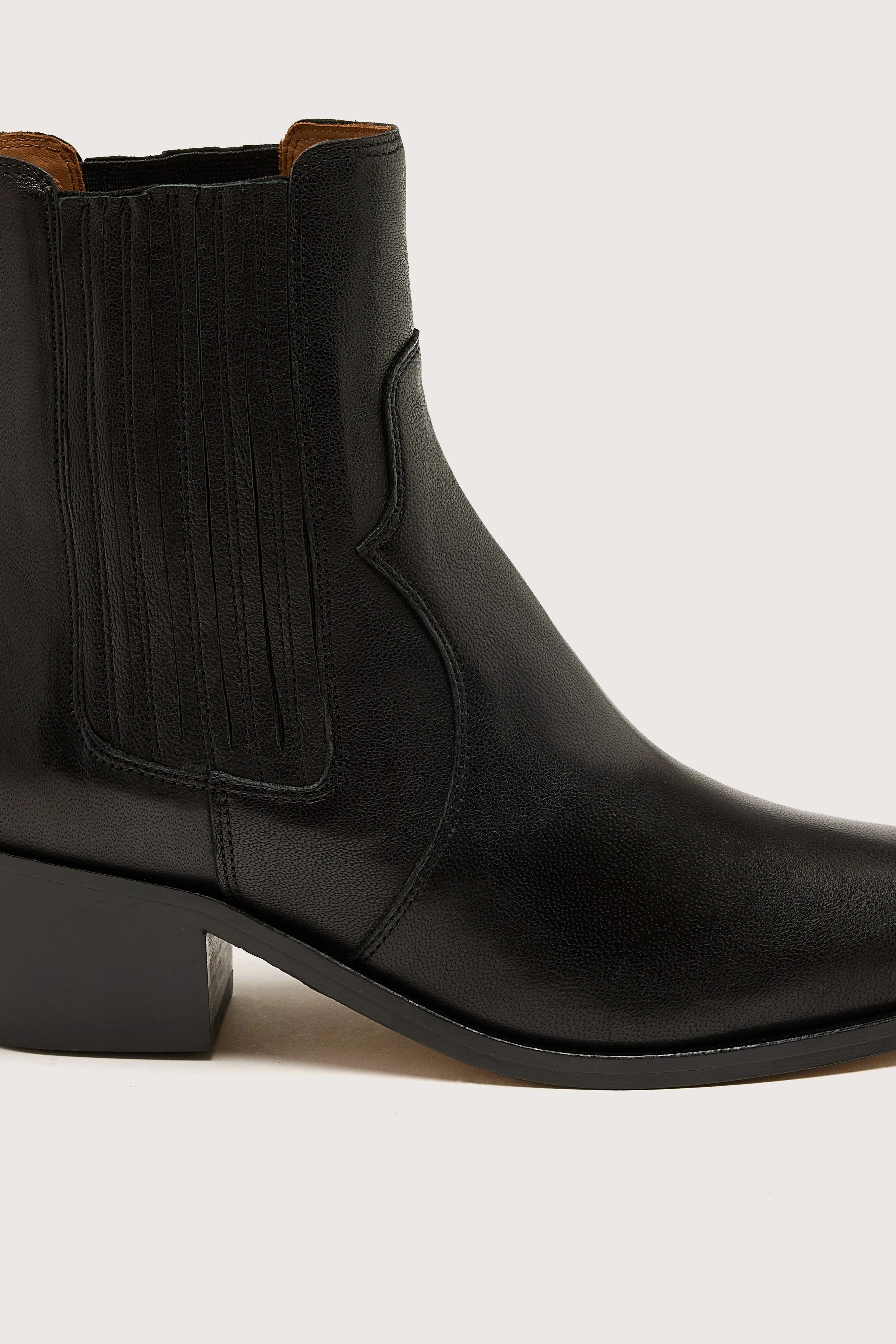 Sofia Chelsea Boots (242 / W / BLACK) sold by Bellrose product image thumbnail 5