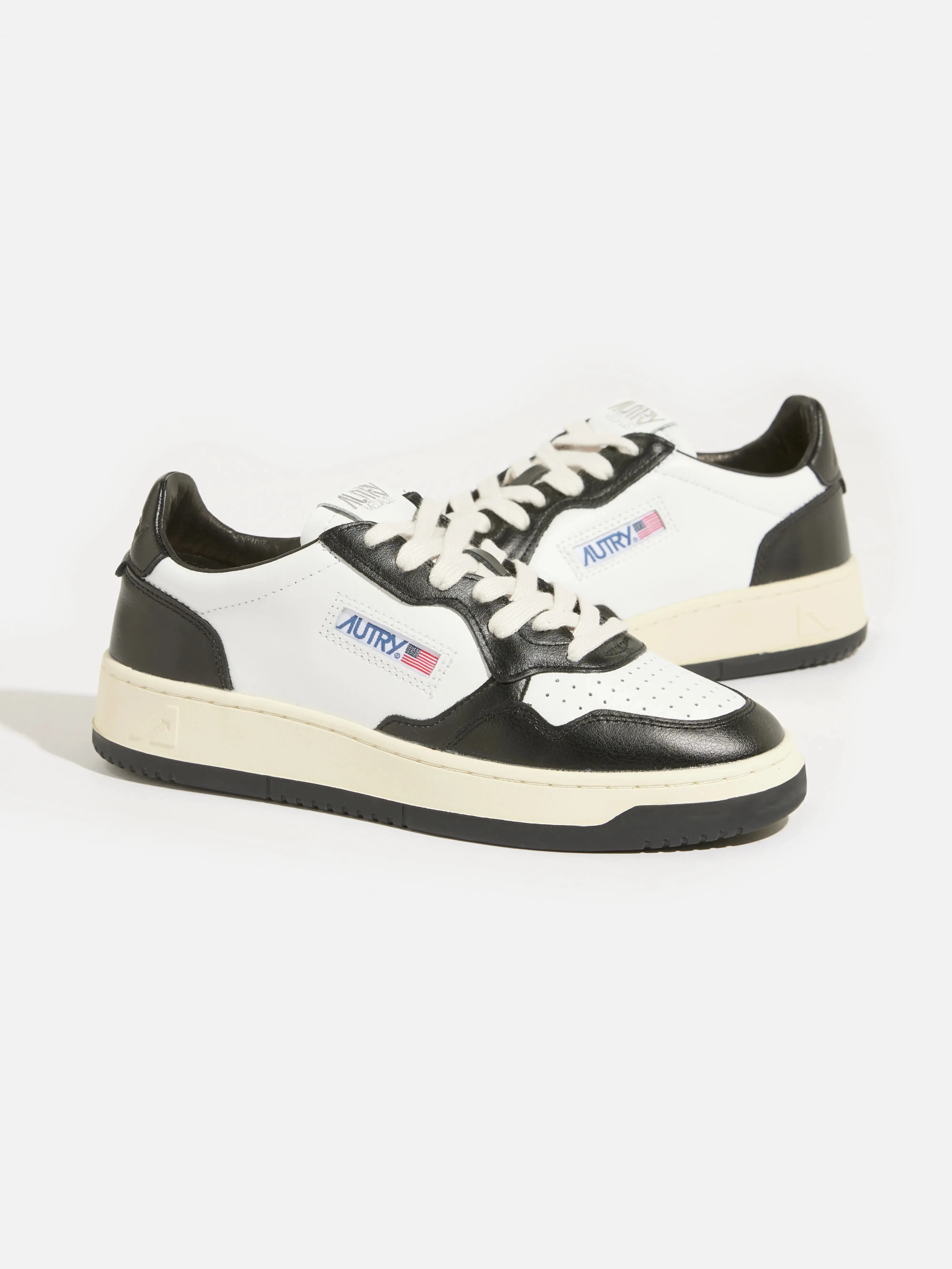 Medalist Low Bicolor for Women (242 / W / BLACK) sold by Bellrose product image thumbnail 3